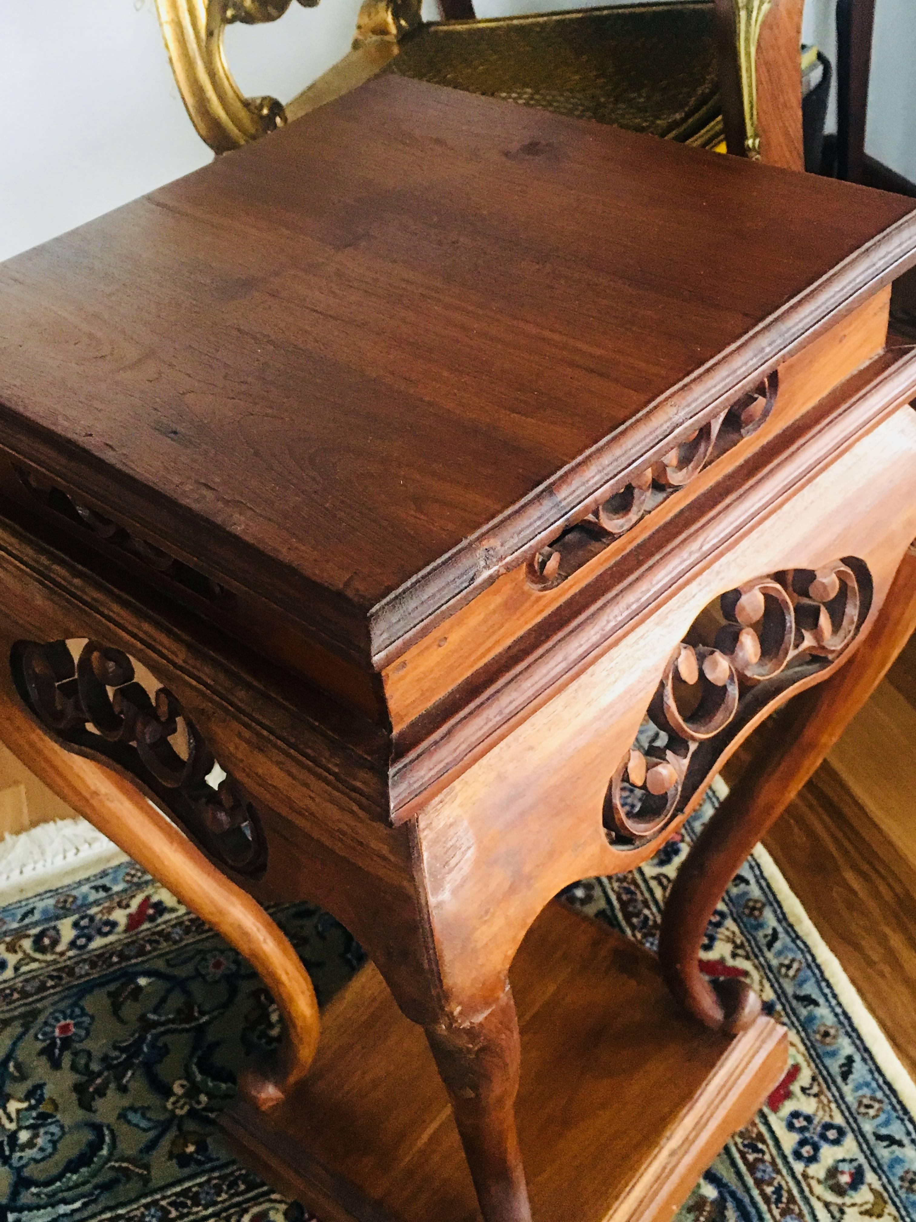 19th Century Mahogany Hand-Carved Side Table  In Good Condition In Sofia, BG