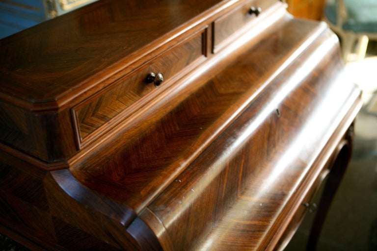 Cylinder volume formula image