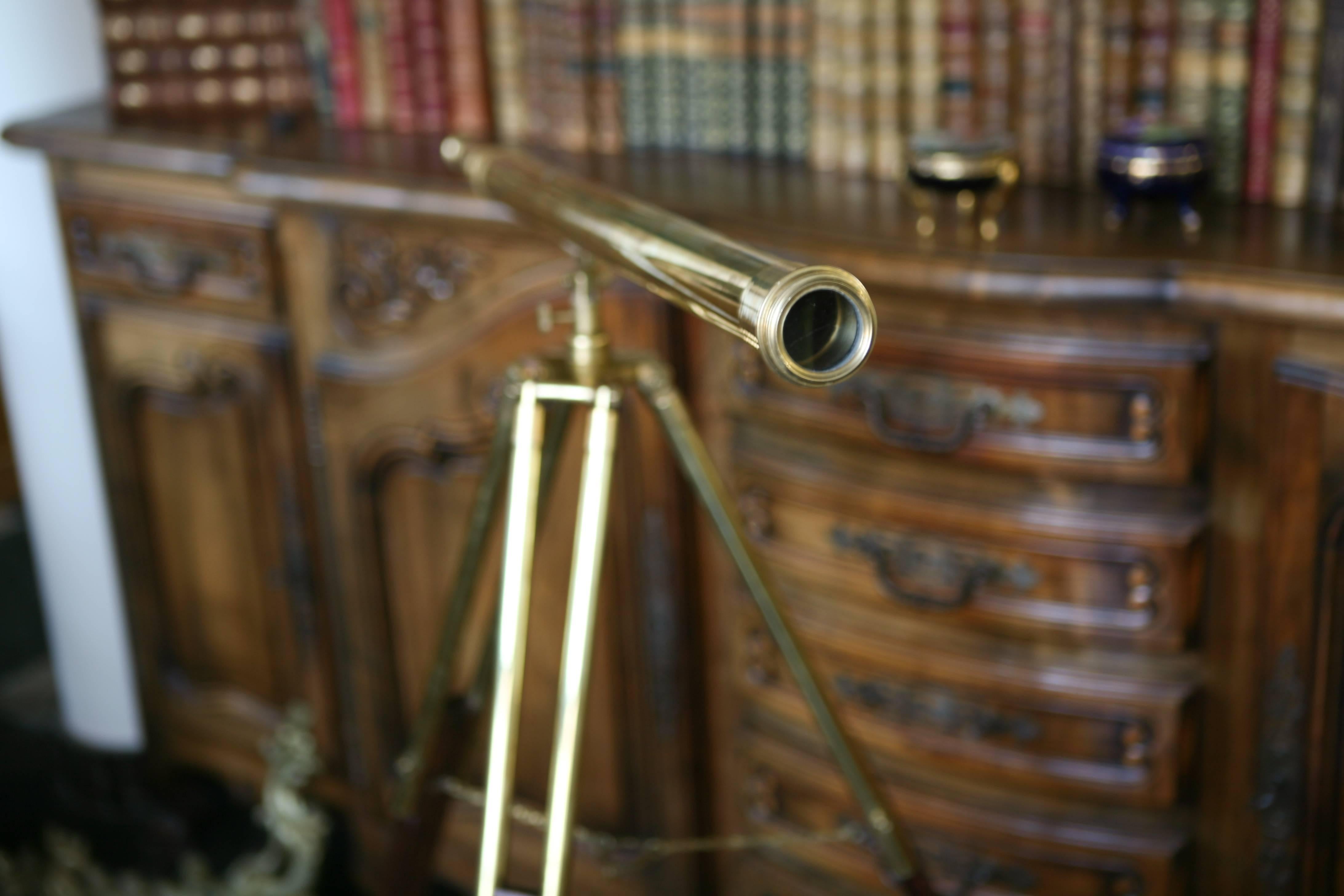 20th Century Brass Telescope on Stand In Excellent Condition In Sofia, BG