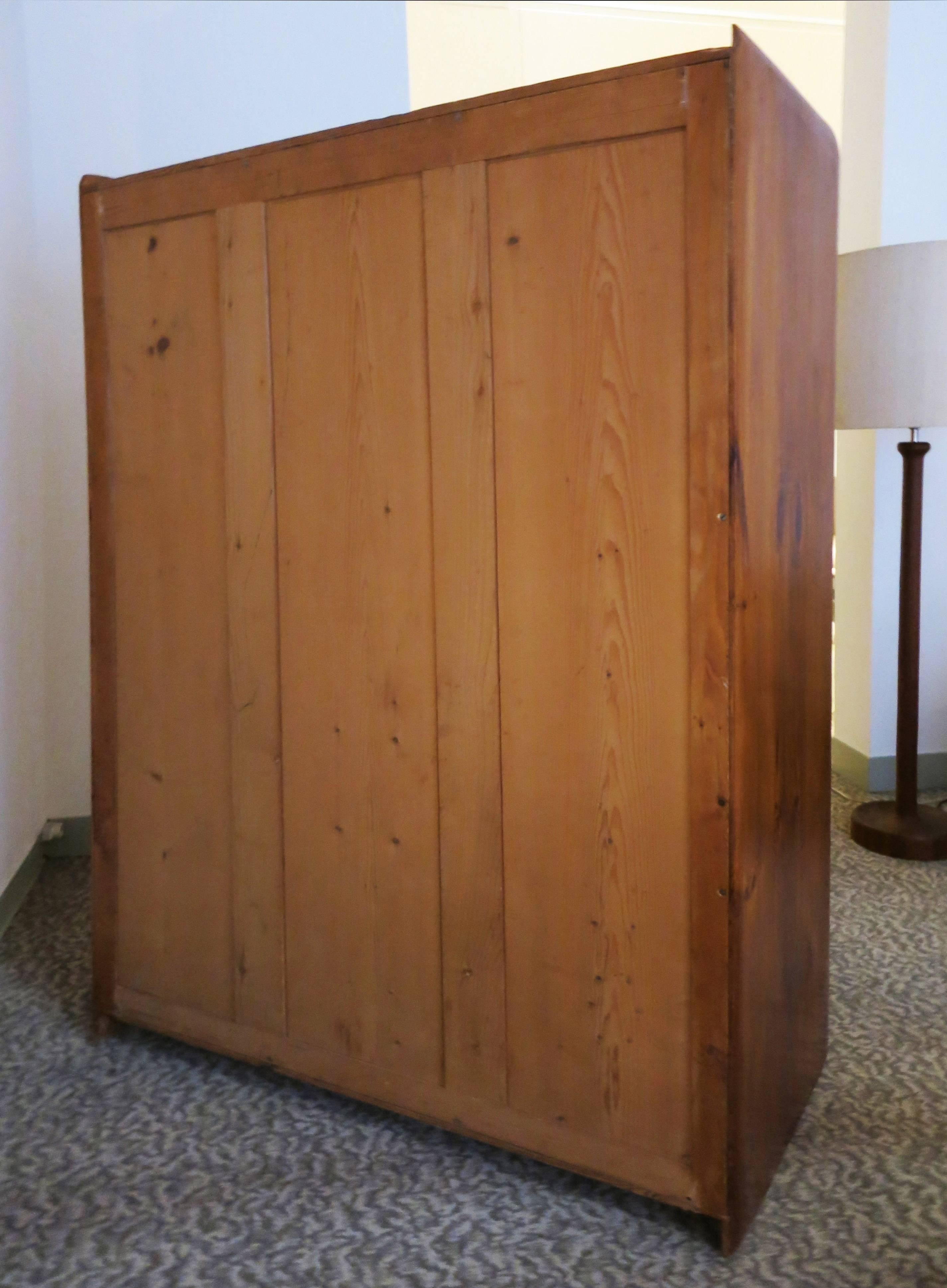 Wardrobe in Solid Pine Wood by Franz Xaver Sproll, Switzerland For Sale 2