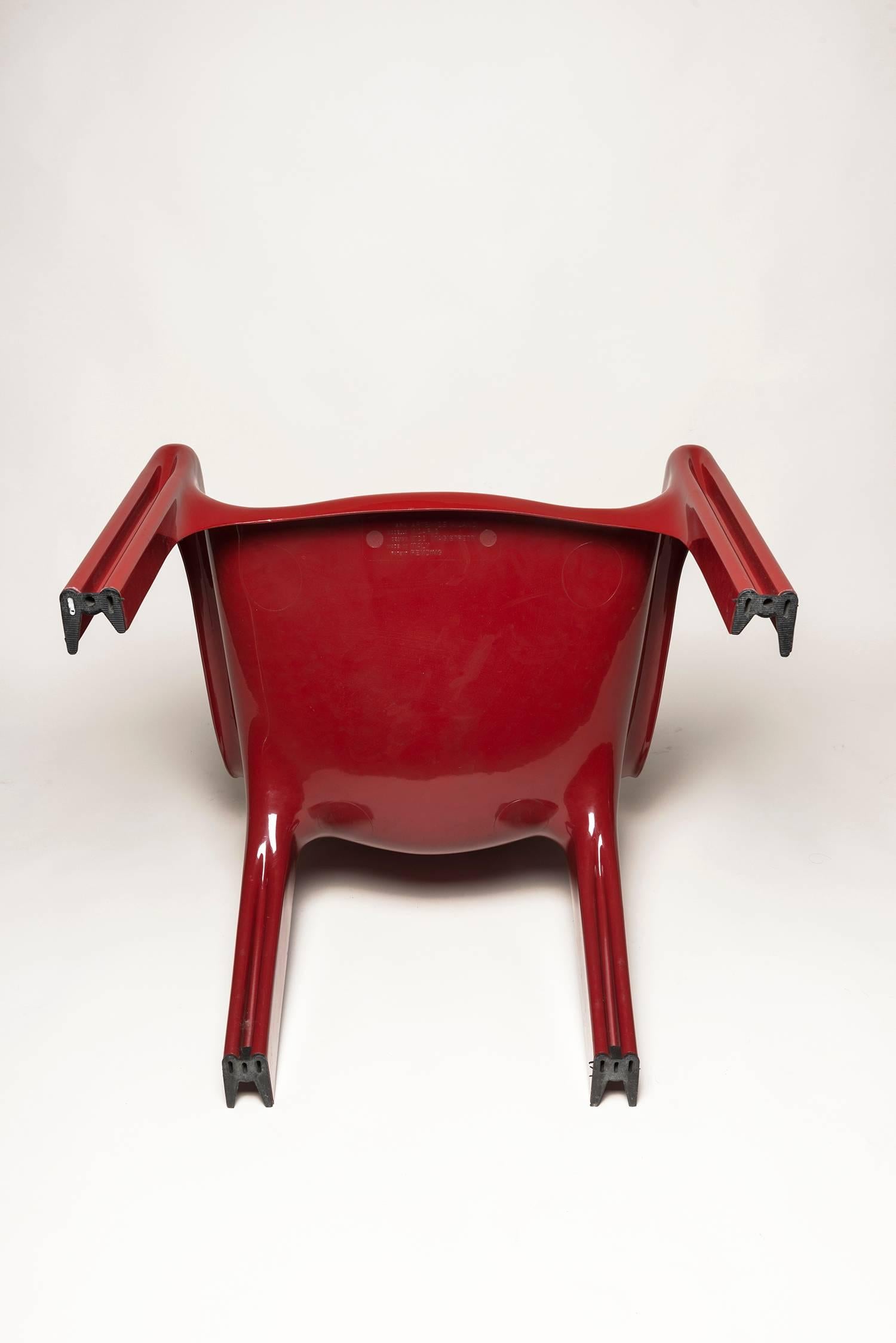 Late 20th Century Vicario Armchairs by Vico Magistretti for Artemide For Sale