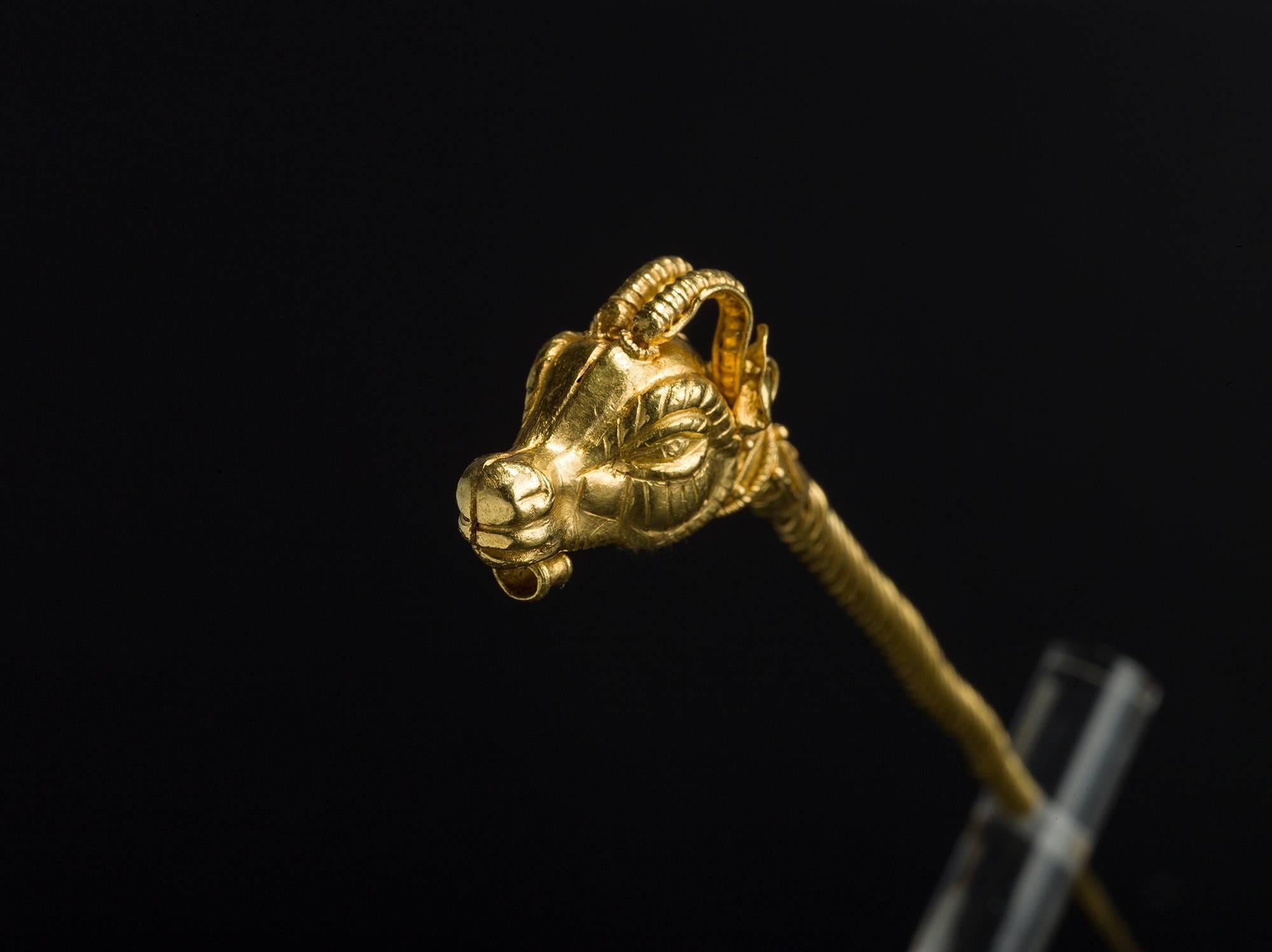 22k Gold Ancient Achaemenid Gold Goat Head with a Needle For Sale