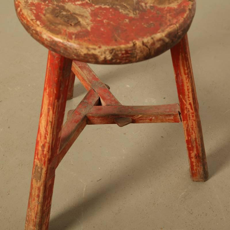 Antique 19th Century Chinese Workers Stool In Distressed Condition For Sale In Amsterdam, NL