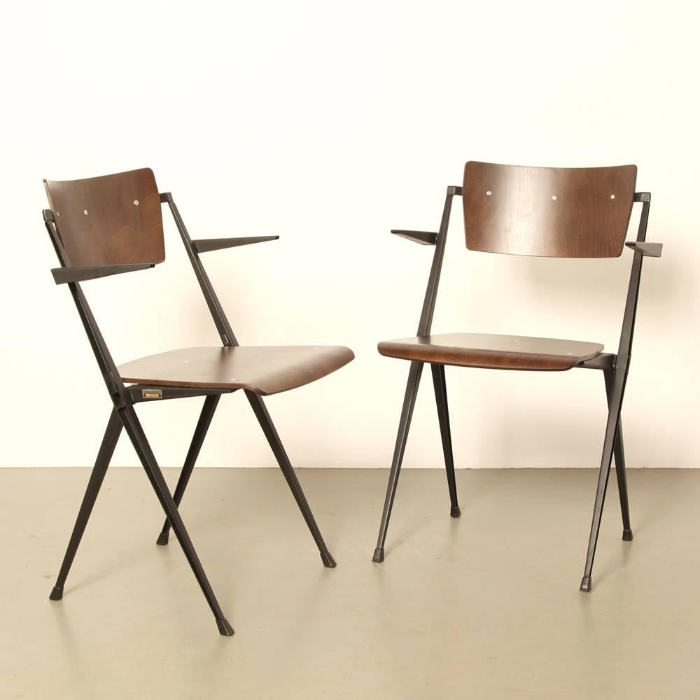 Plywood Wim Rietveld Pyramide Chair with Armrests For Sale
