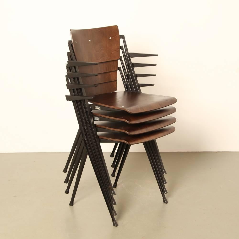 Wim Rietveld Pyramide Chair with Armrests For Sale 1