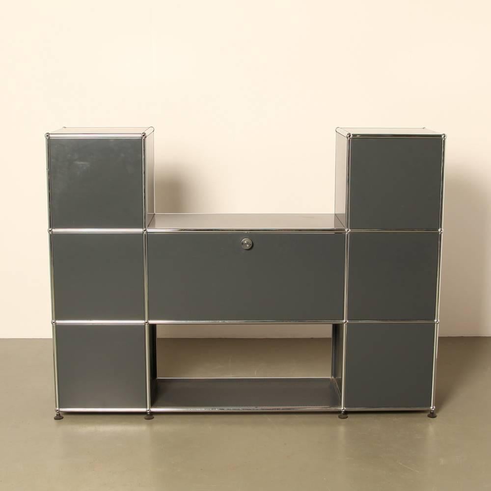 Mid-Century Modern USM Haller System Shelving and Storage Unit For Sale