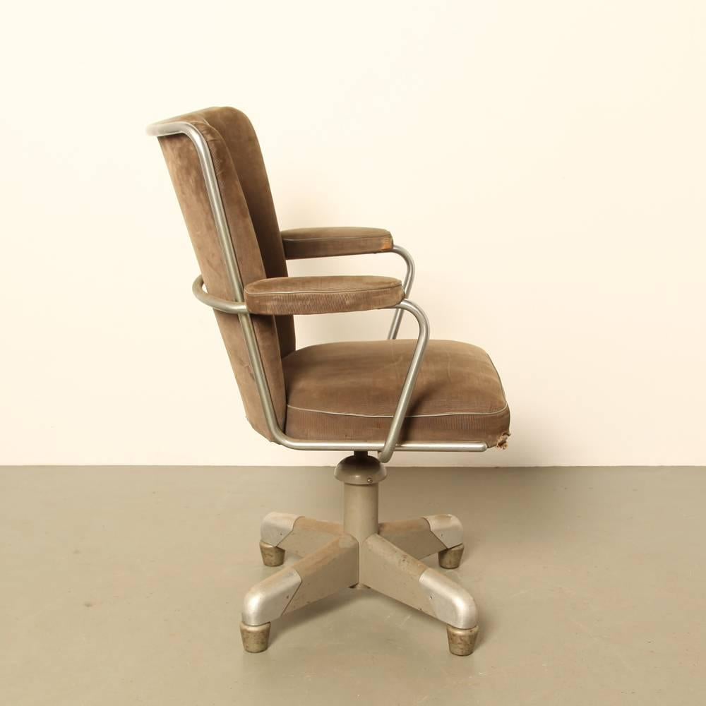 Name: Presidents chair model 357
Designer: Ch. Hoffmann
Manufacturer: Gispen, Netherlands
Design year: 1953

Something is original only once, after restoration it losses some of it’s authenticity. Having said that, we have an in-house