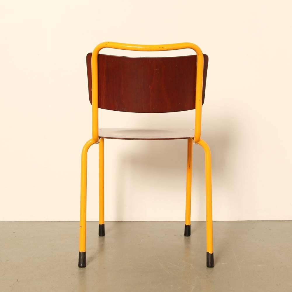 Gispen 1252 Military Stacking Chair In Distressed Condition In Amsterdam, NL