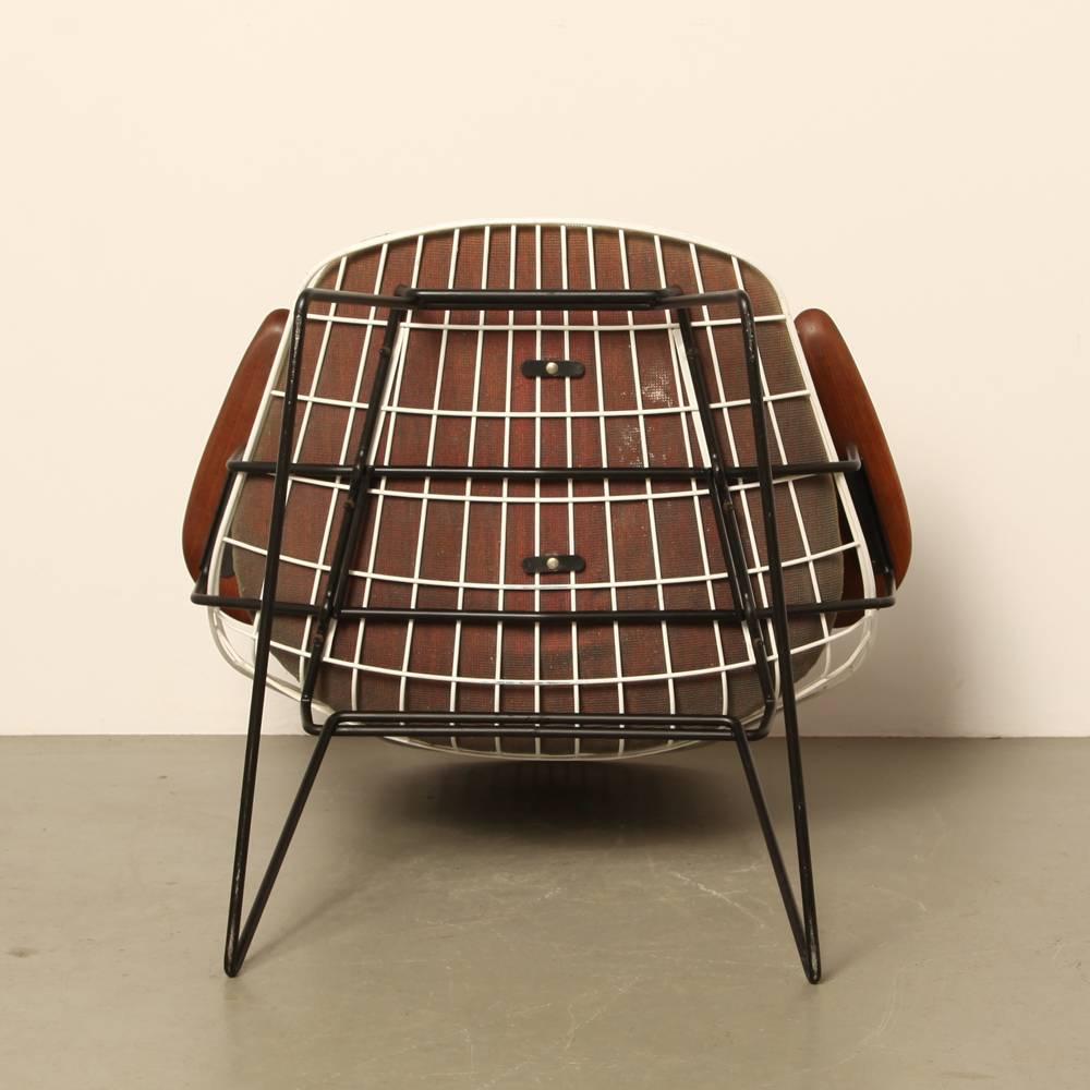 Mid-20th Century FM06 Wire Lounge Chair by Cees Braakman for Pastoe