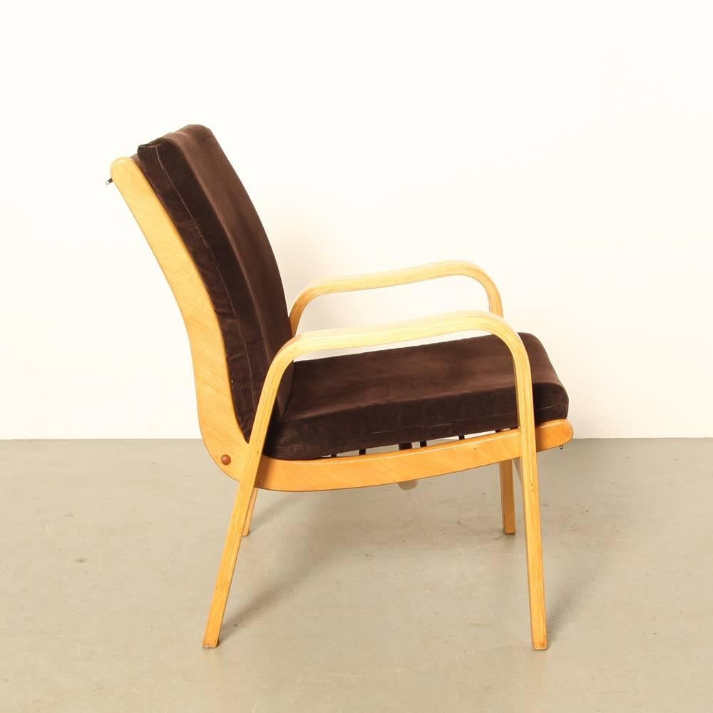 Name: Arjan FB06
Designer: Cees Braakman
Manufacturer: Pastoe, the Netherlands
Design year: 1952

Steamed and bent birchwood frame with brown corduroy upholstery. These have been fully restored, with new springs and upholstery.