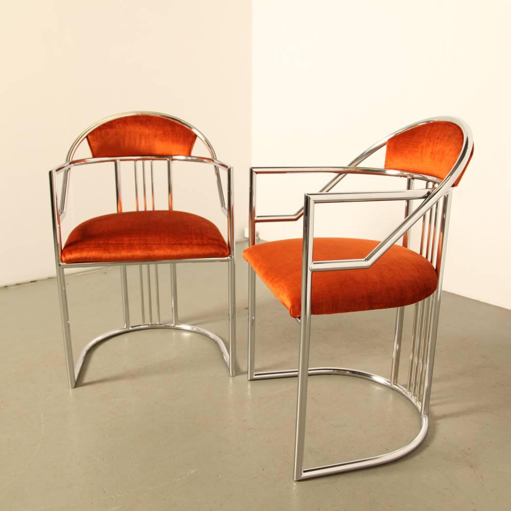 Streamlined Moderne Pair of Eileen Gray Style Bent Chroom Tube Chairs For Sale
