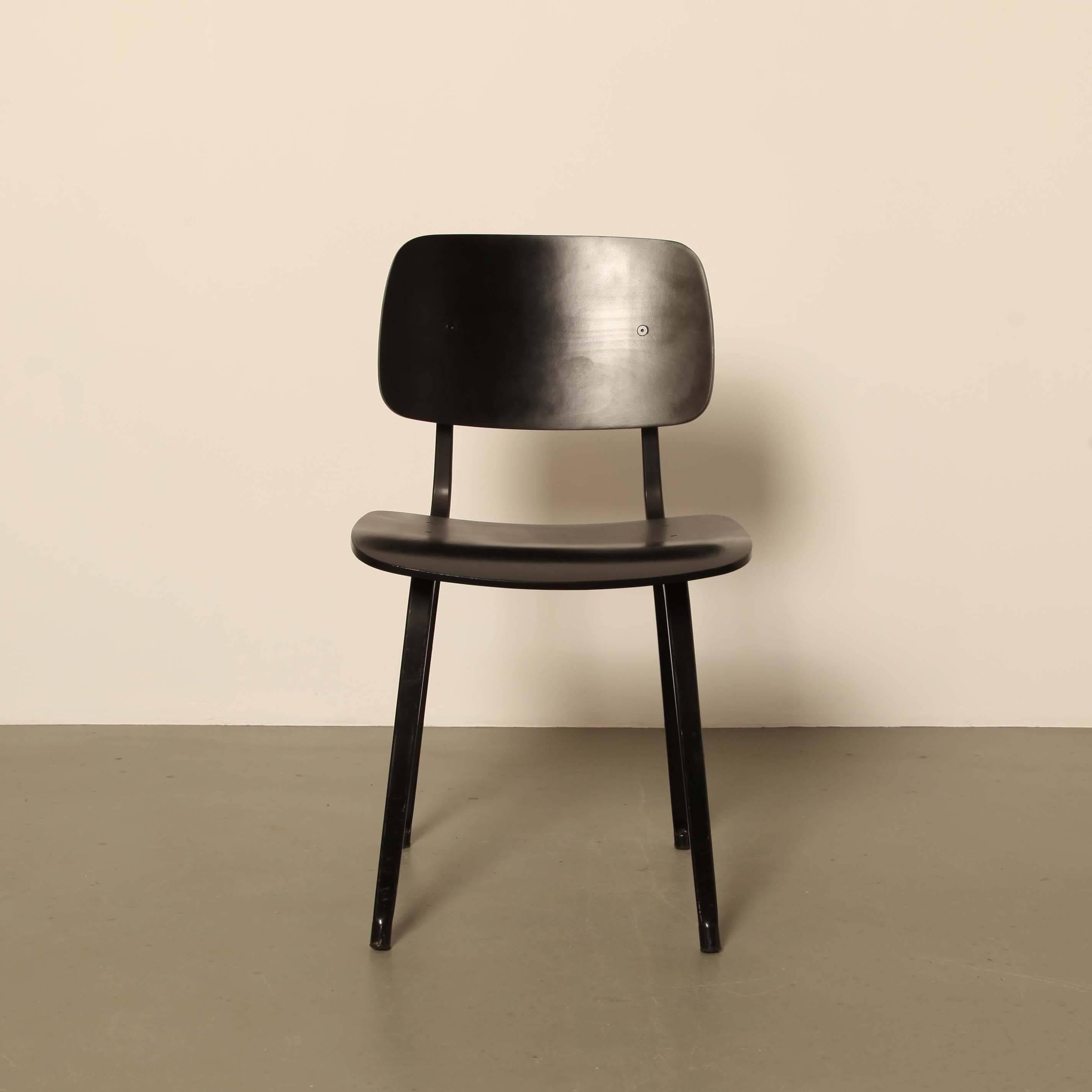 Original frames from the Technical School in Eindhoven with new wood seats and back.

Also available in a dark wood finish.
Also available with armrests.

Designed in 1953.