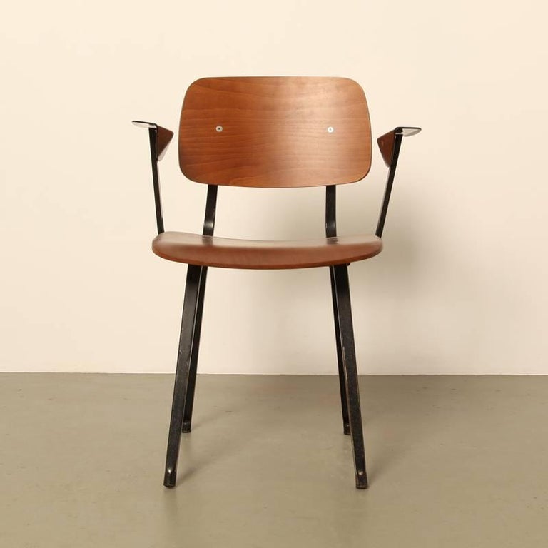 Mid-Century Modern Revolt Chair by Friso Kramer for Ahrend Cirkel with Armrests For Sale