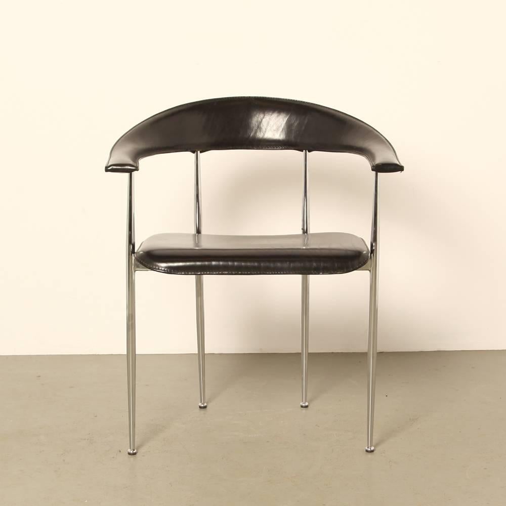 International Style P-40 Chairs by Giancarlo Vegni & Gianfranco Gualtierotti for Fasem For Sale