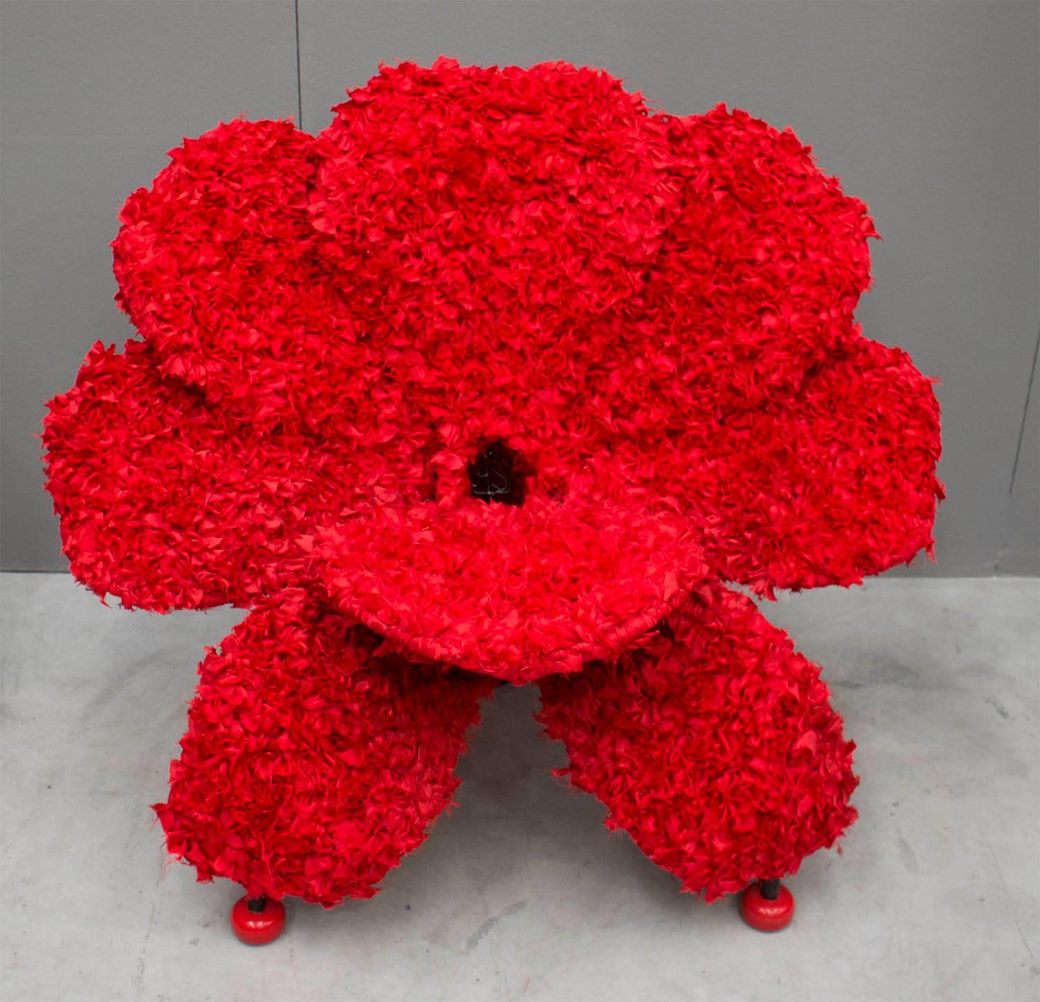 Modern Red Flower Armchair by Anacleto Spazzapan Poltrona, Italy, 2015 In Excellent Condition For Sale In Tortona, Alessandria