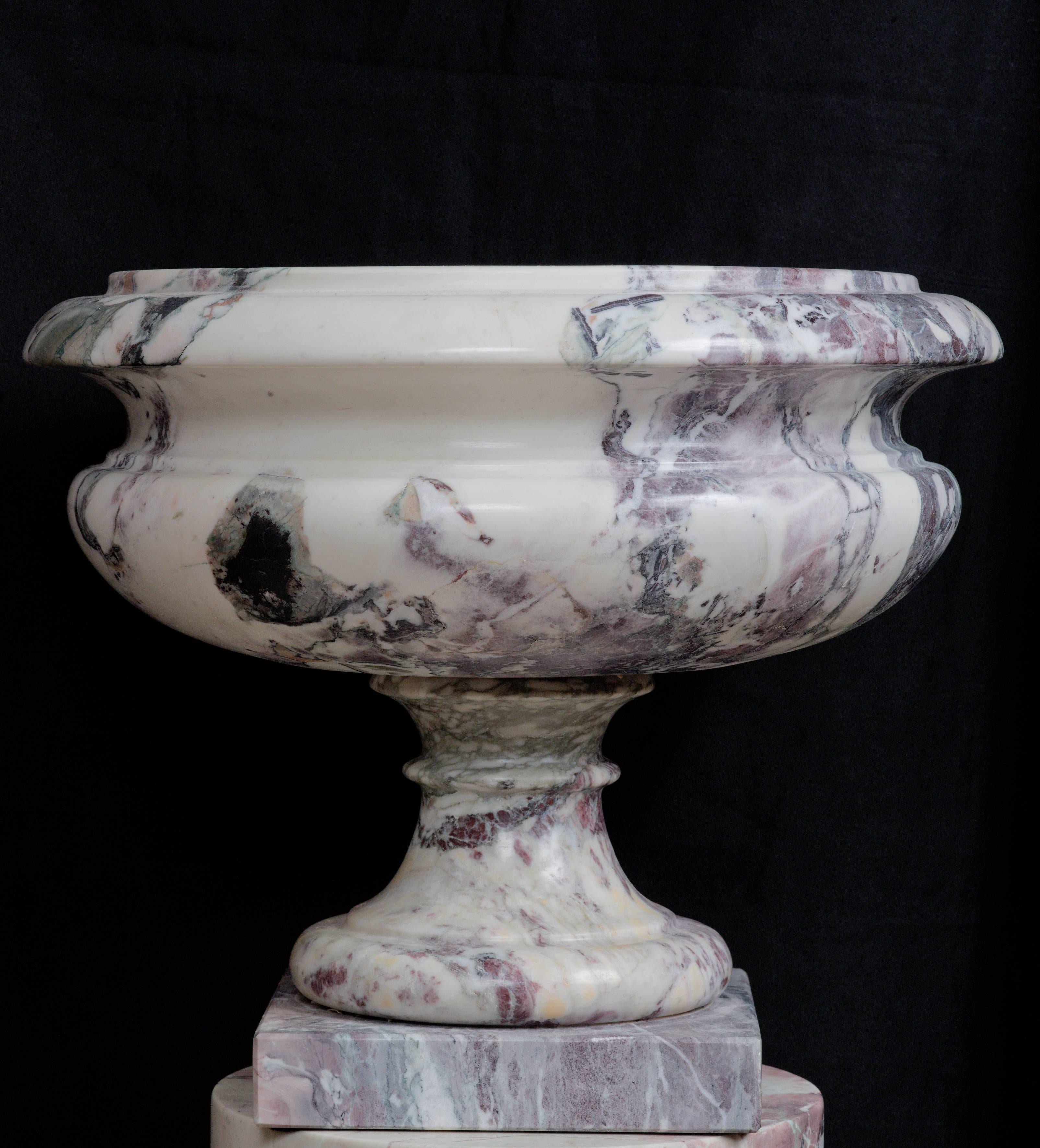 Late 20th Century Italian Marble Vase in Neoclassical Style