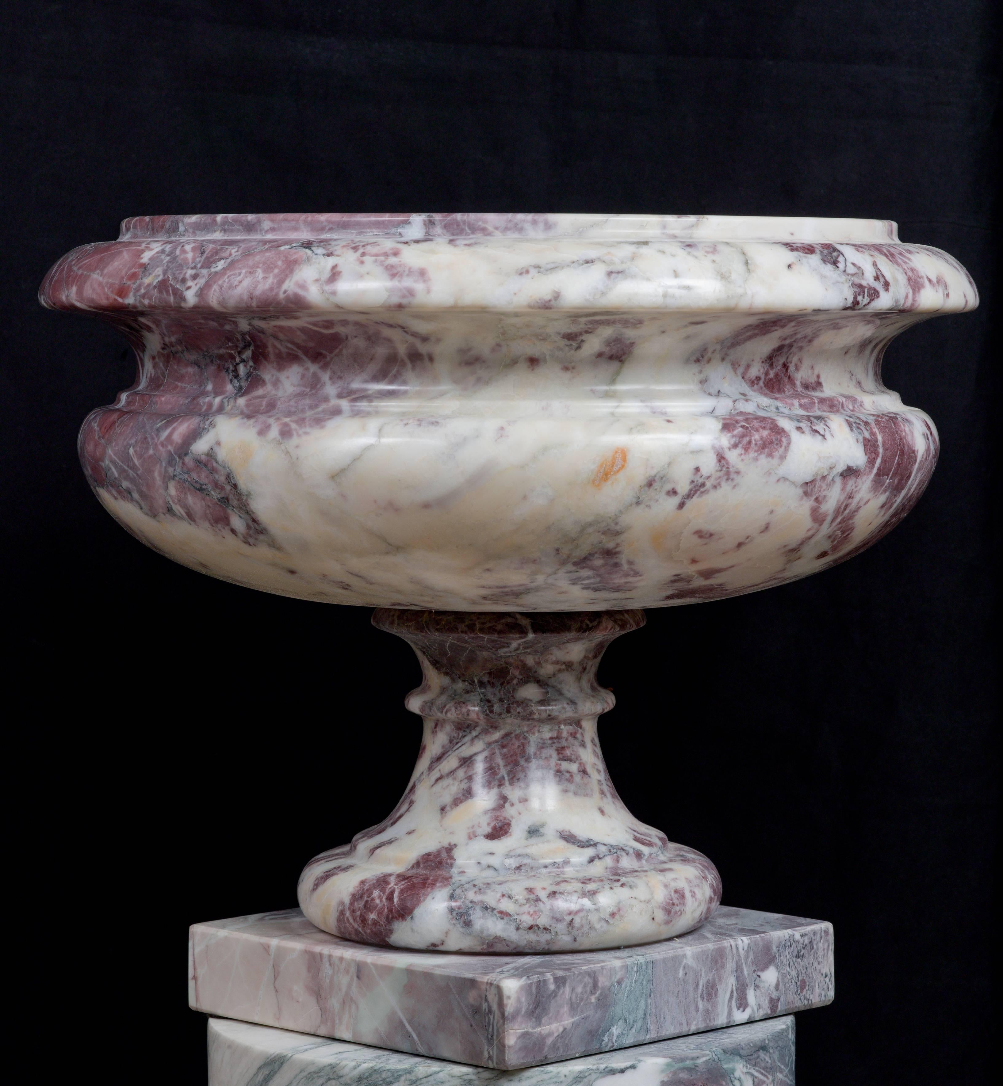 Italian Marble Vase in Neoclassical Style 4