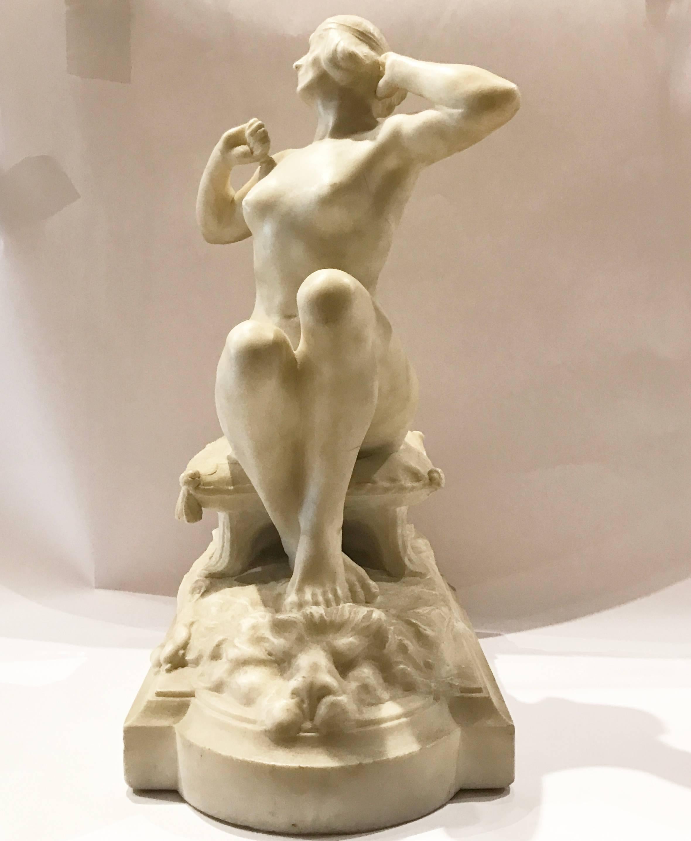 French Sculpture in Marble Art Decò Style For Sale