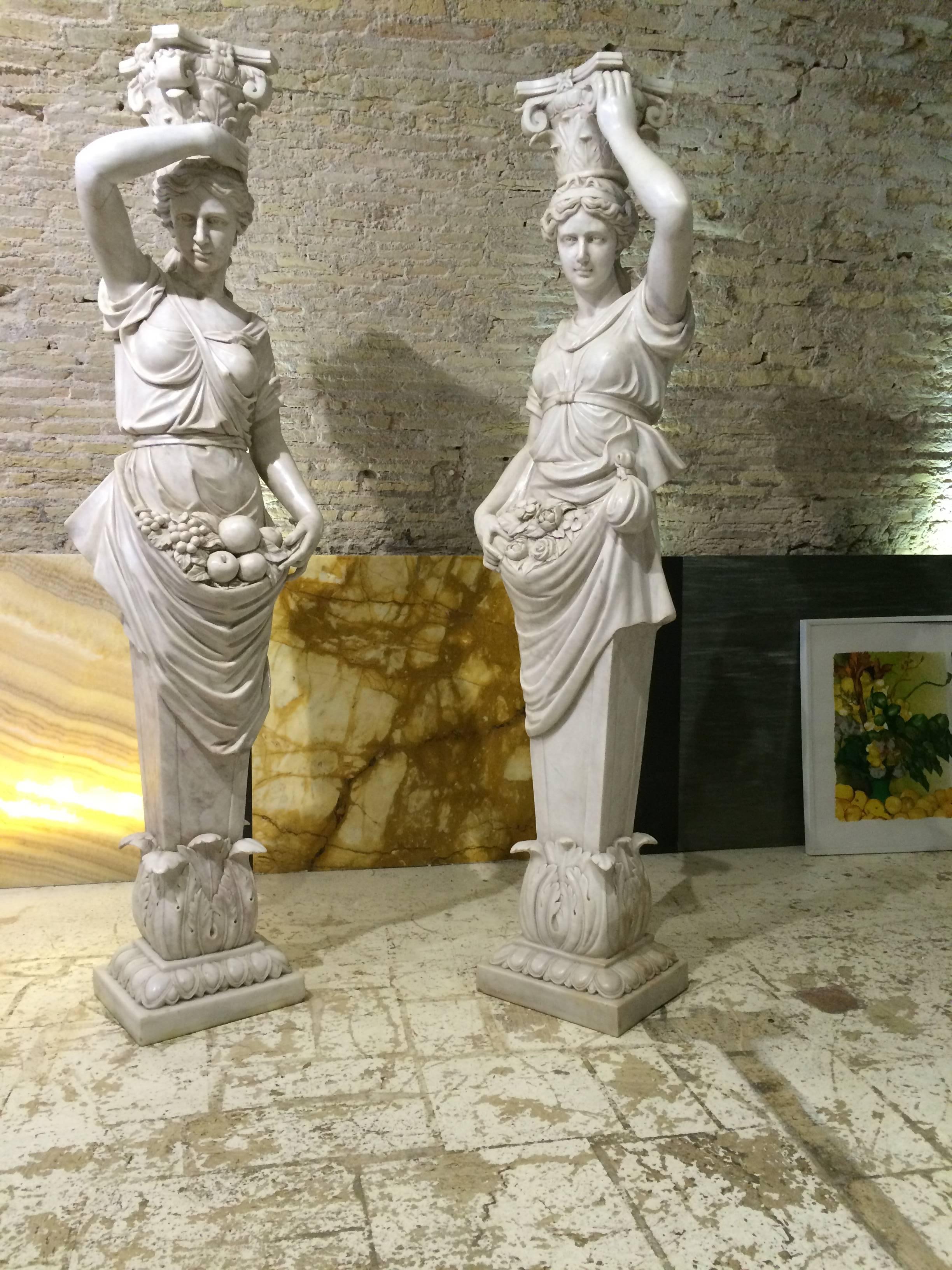 the practice of painting and fitting marble sculpture with bronze accessories