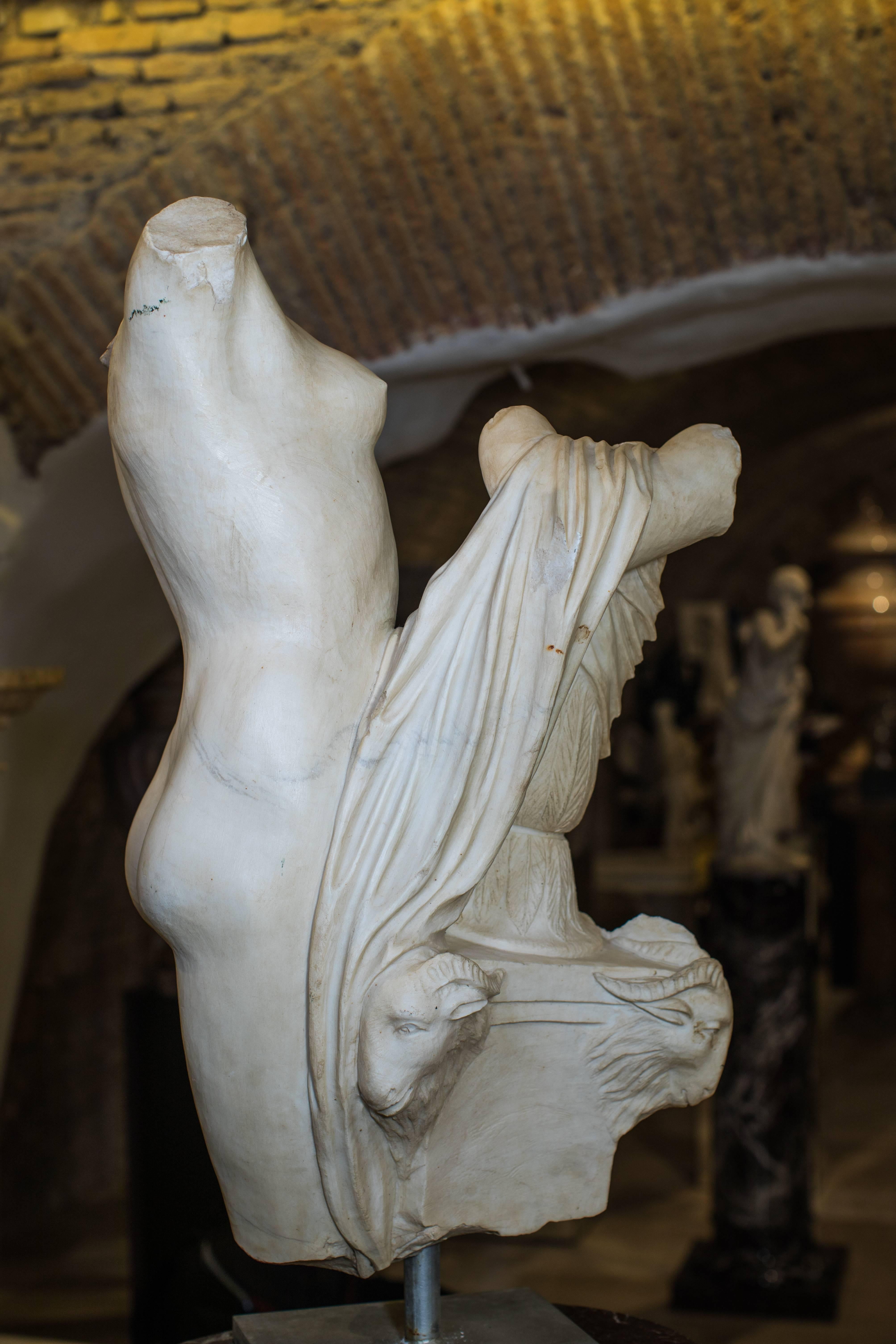 20th Century, Italian White Marble Classical Roman Sculpture Maid Torchbearer For Sale 6