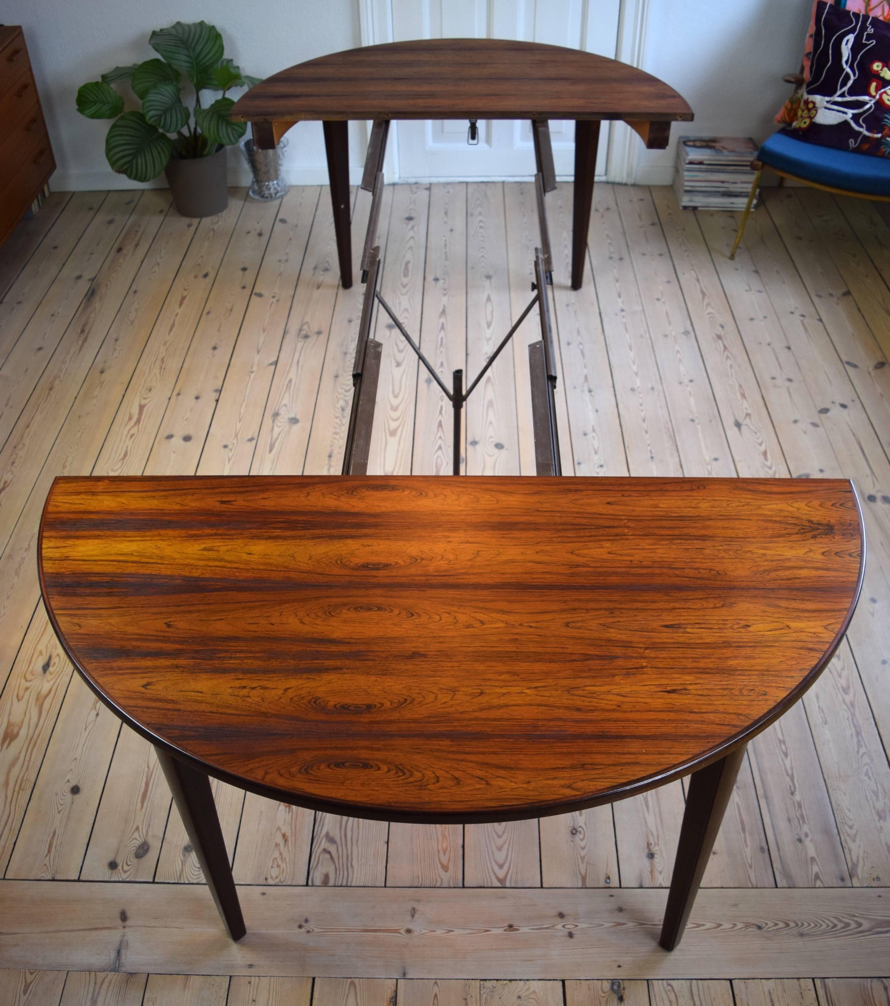 Omann Jun Model 55 Rosewood Dining Table In Good Condition In Nyborg, DK