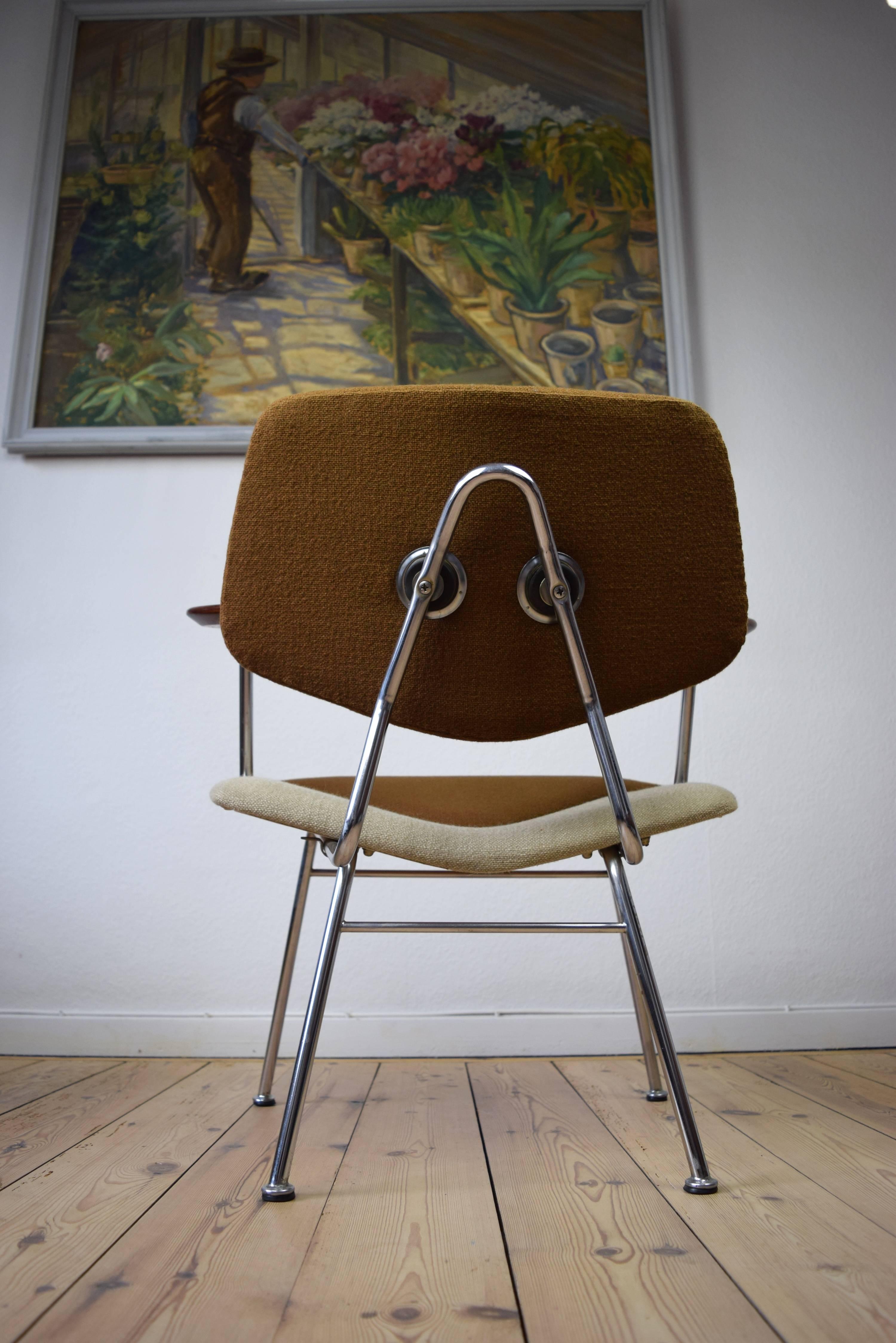 studio chair price