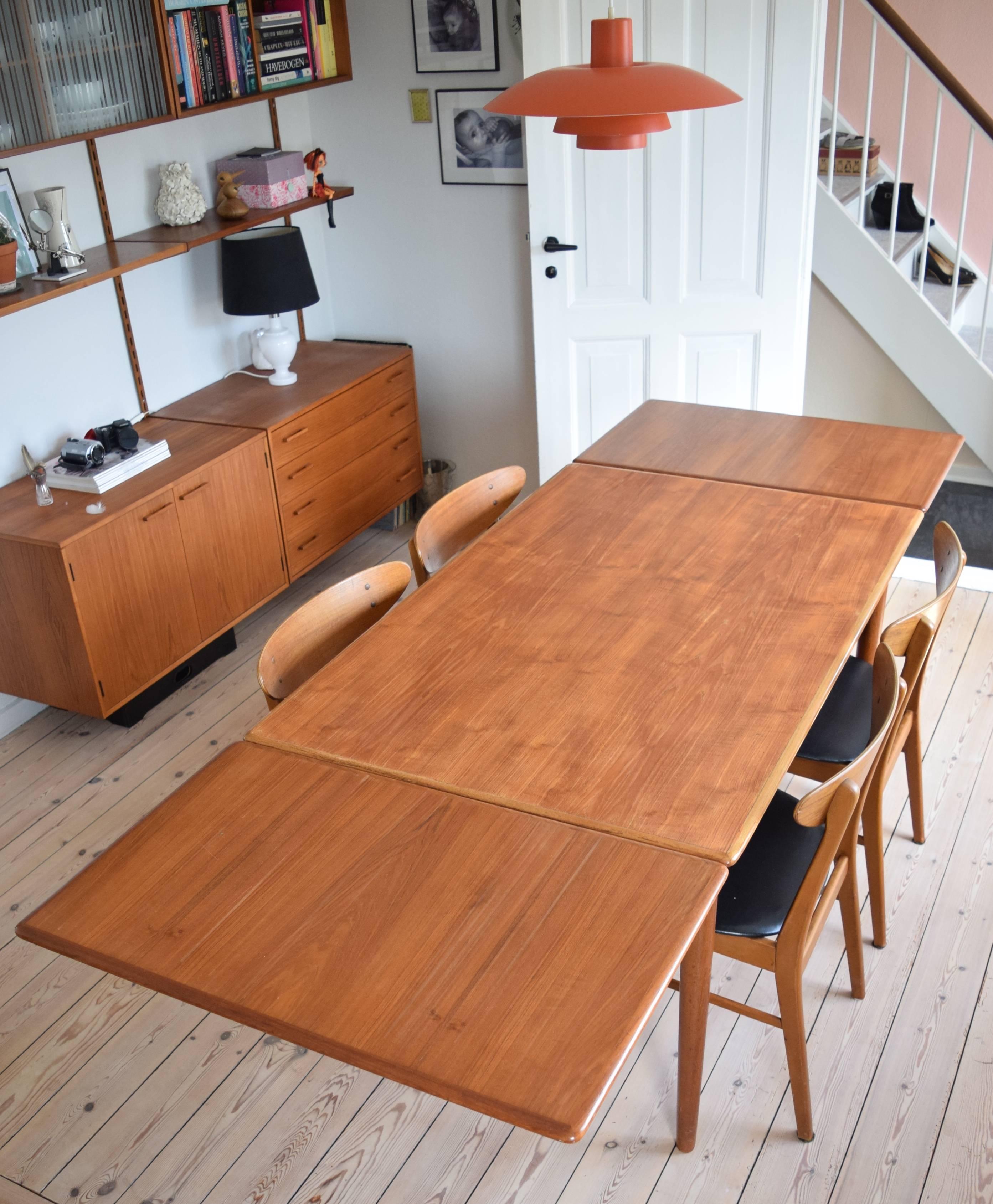 Danish Teak Dining Table, 1960s For Sale 1