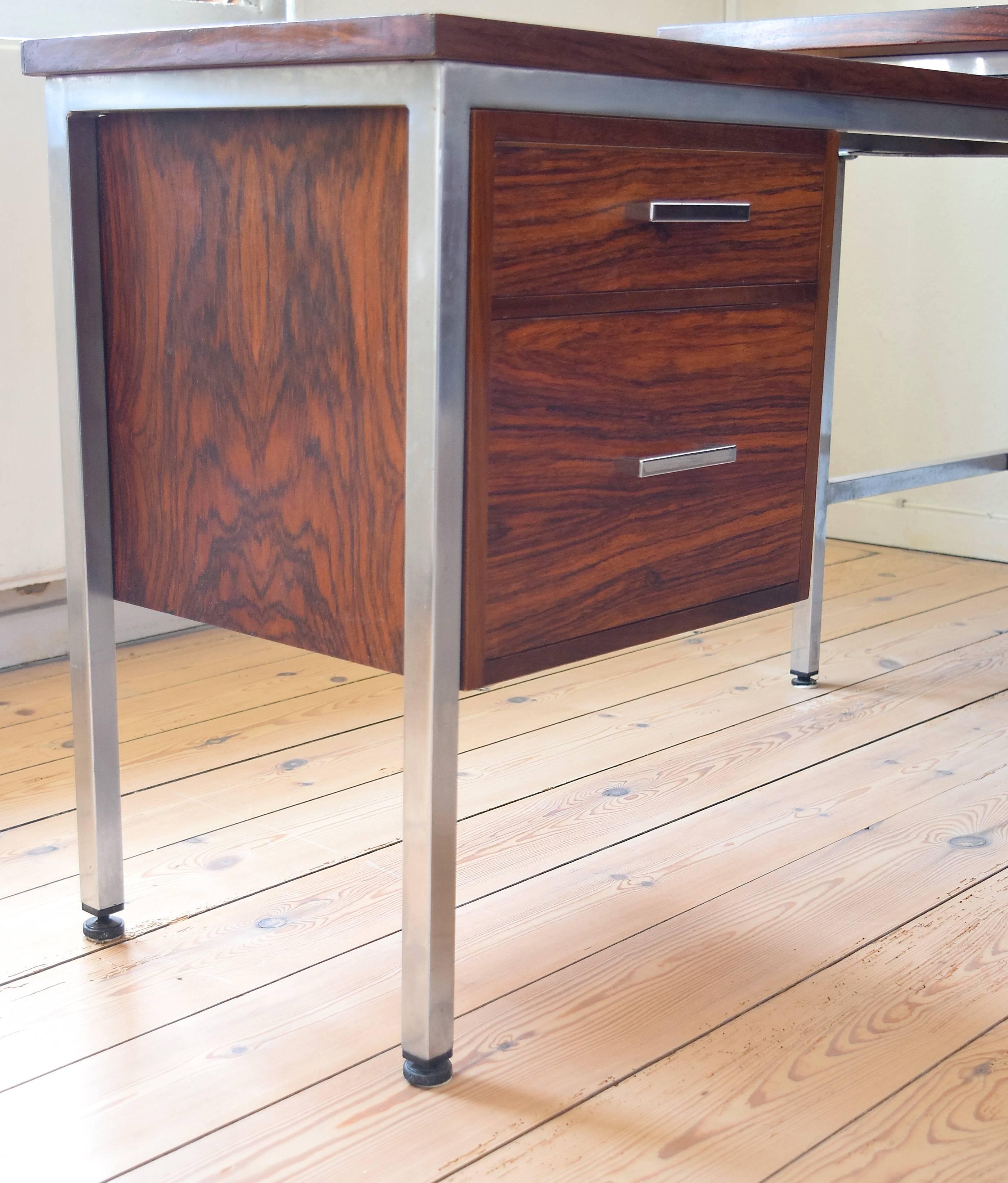 Danish Chrome and Rosewood Executive Desk In Good Condition In Nyborg, DK