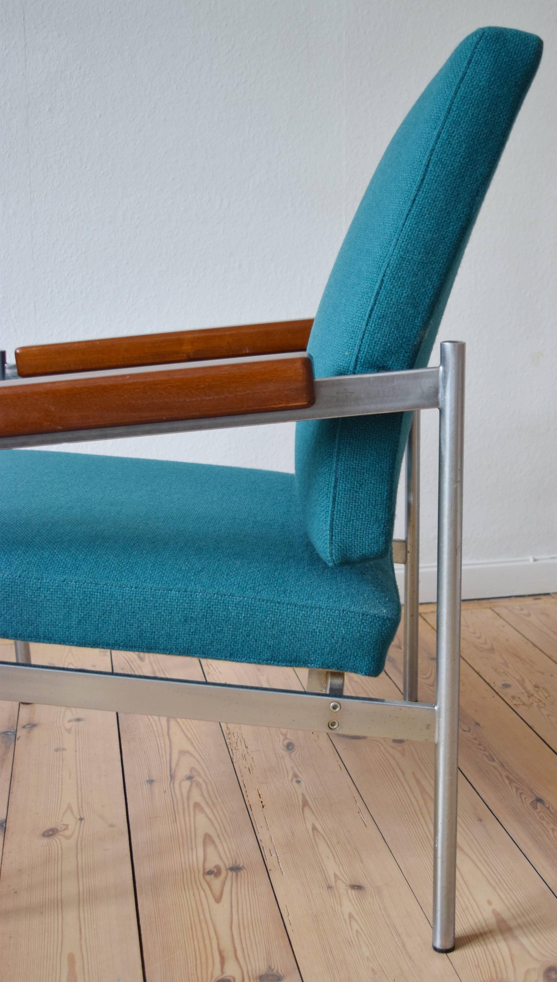Danish Mid-Century Kay Bæch Hansen Chrome & Teak Lounge Chair For Fritz Hansen In Good Condition For Sale In Nyborg, DK