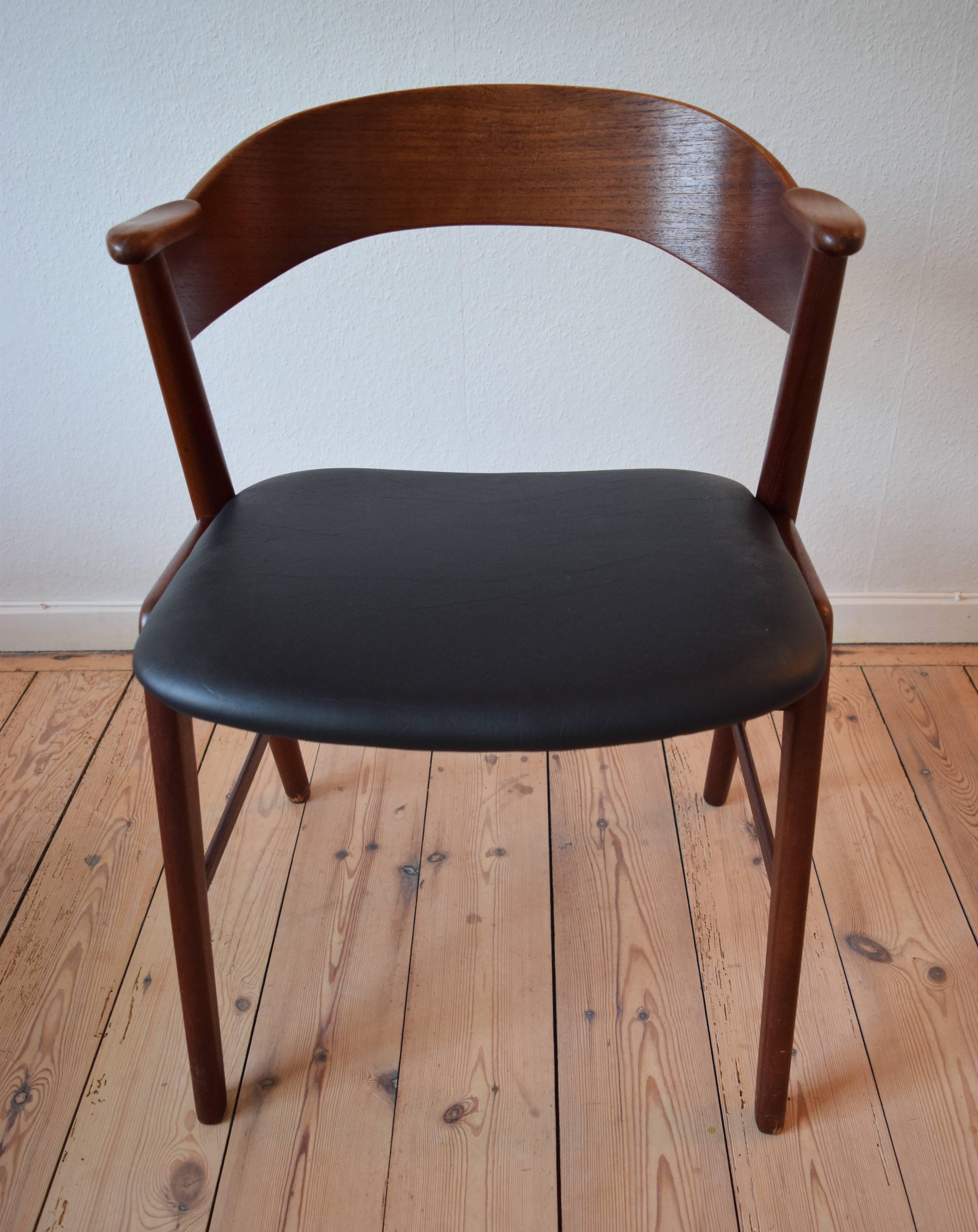 Danish Midcentury Teak Armchair by Kai Kristiansen In Good Condition For Sale In Nyborg, DK