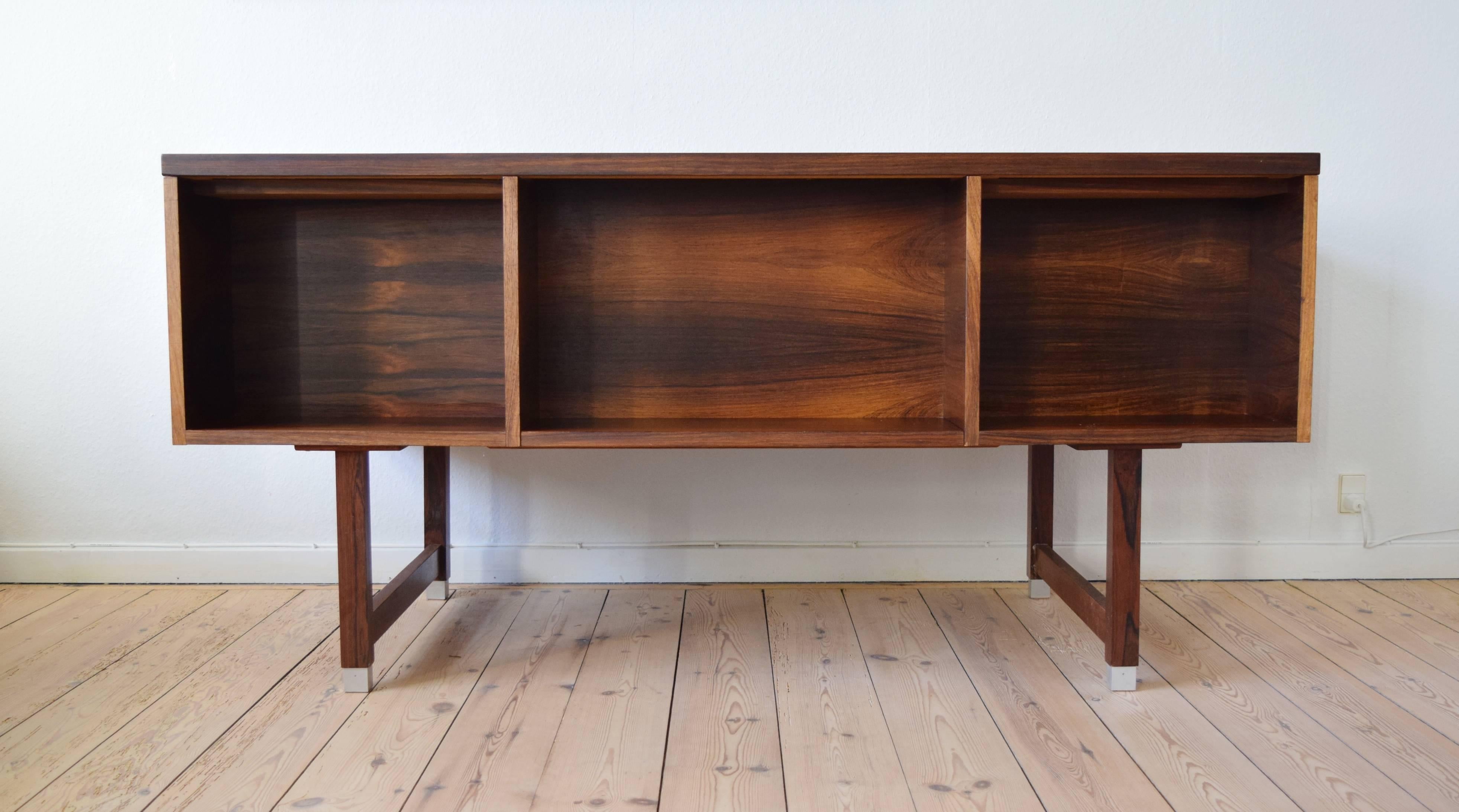 EP401 Rosewood Executive Desk by Kai Kristiansen for Schou Andersen, 1960s For Sale 1