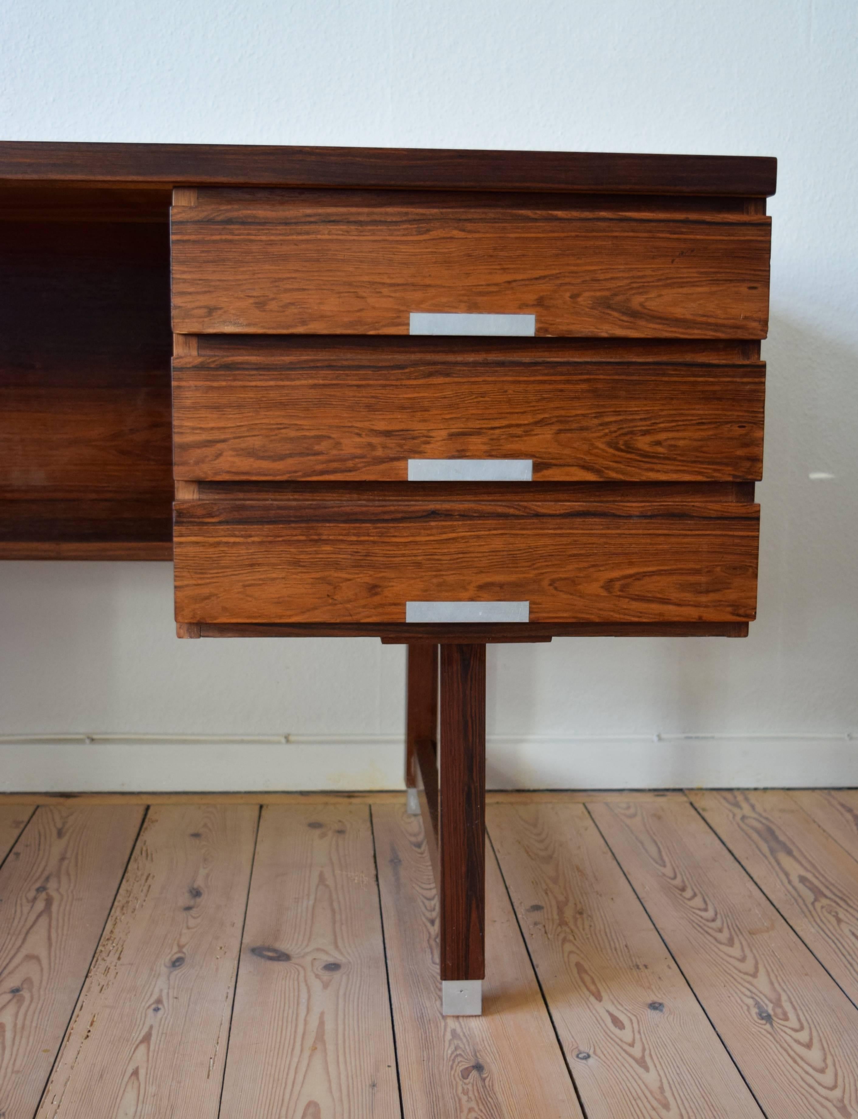 Mid-Century Modern EP401 Rosewood Executive Desk by Kai Kristiansen for Schou Andersen, 1960s For Sale