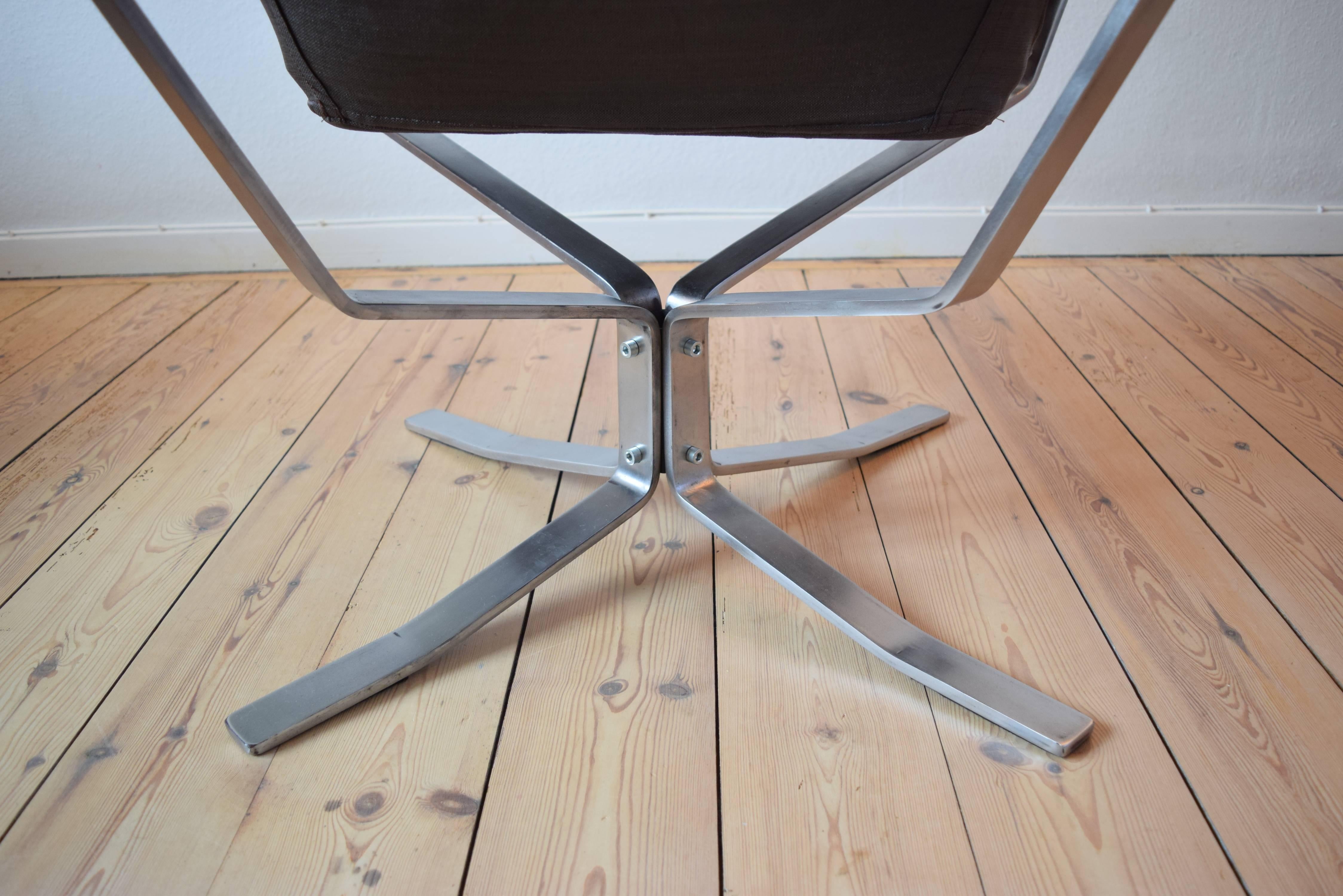 Danish Chrome Base Falcon Chair, SIgurd Ressell, 1970's. For Sale 3