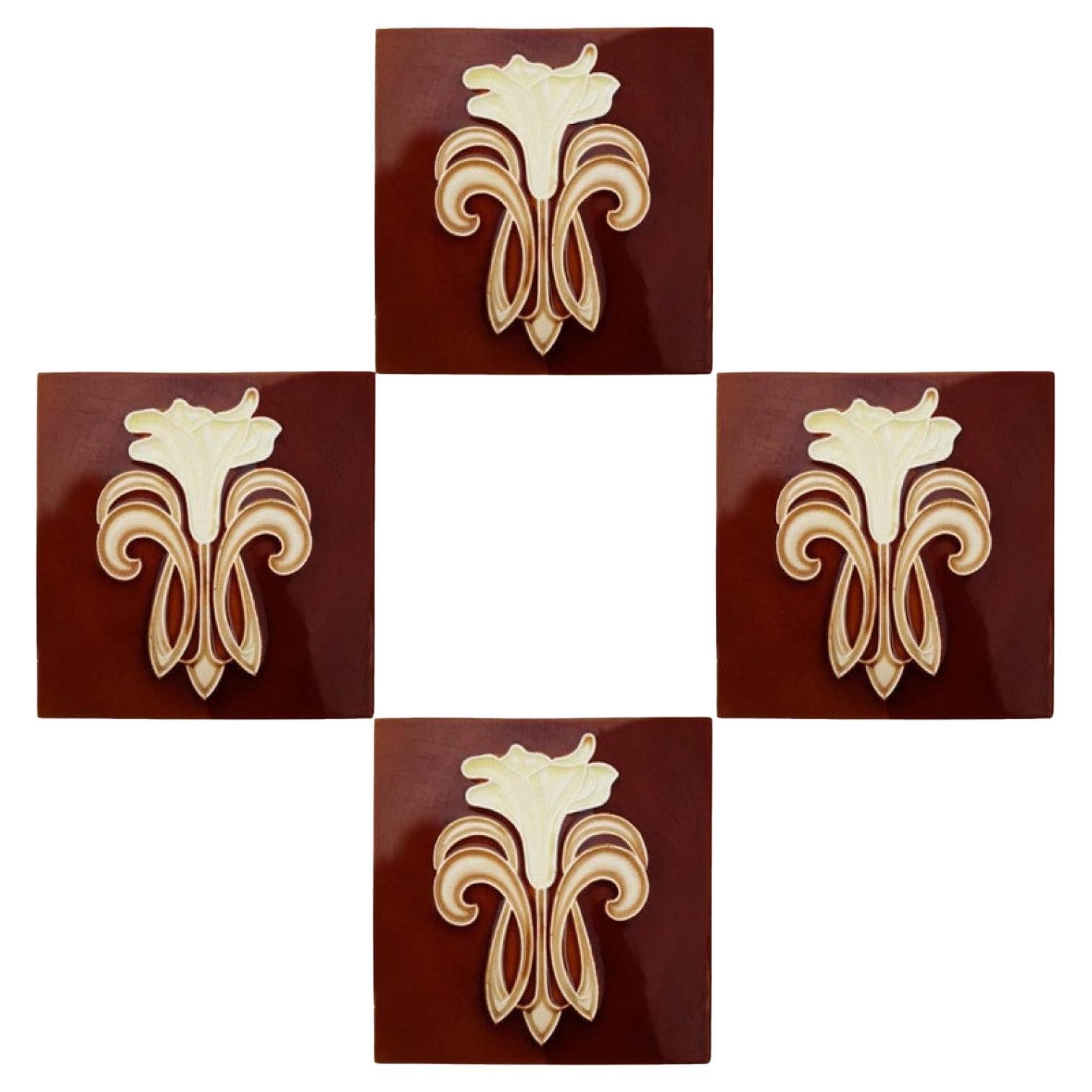 1 des 50 carreaux en céramique Art Jugendstil de Gilliot Te Hemiksem, datant d'environ 1920