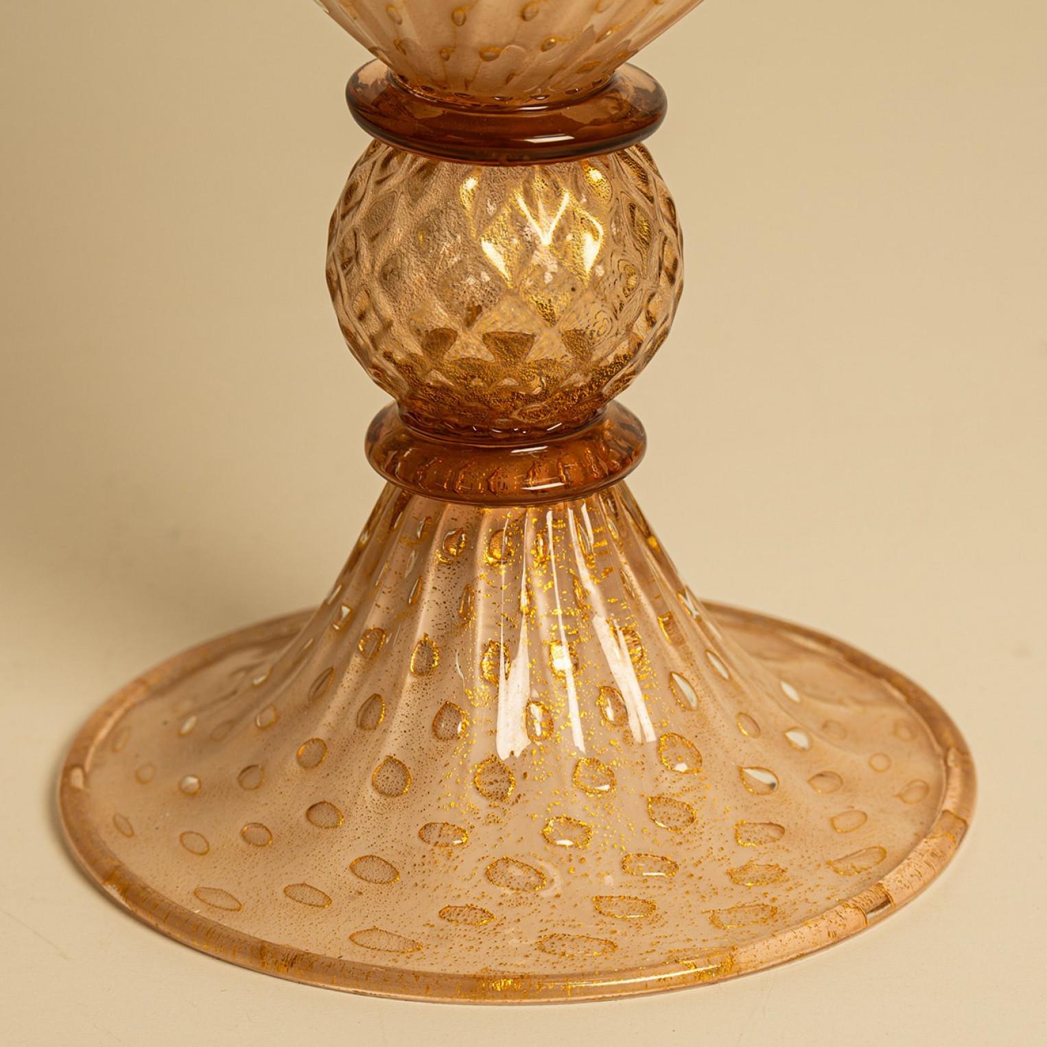 Mid-Century moderno Vaso e piatto grande con piede in rosa cipria sommerso di Murano, Pallottoliere in vendita