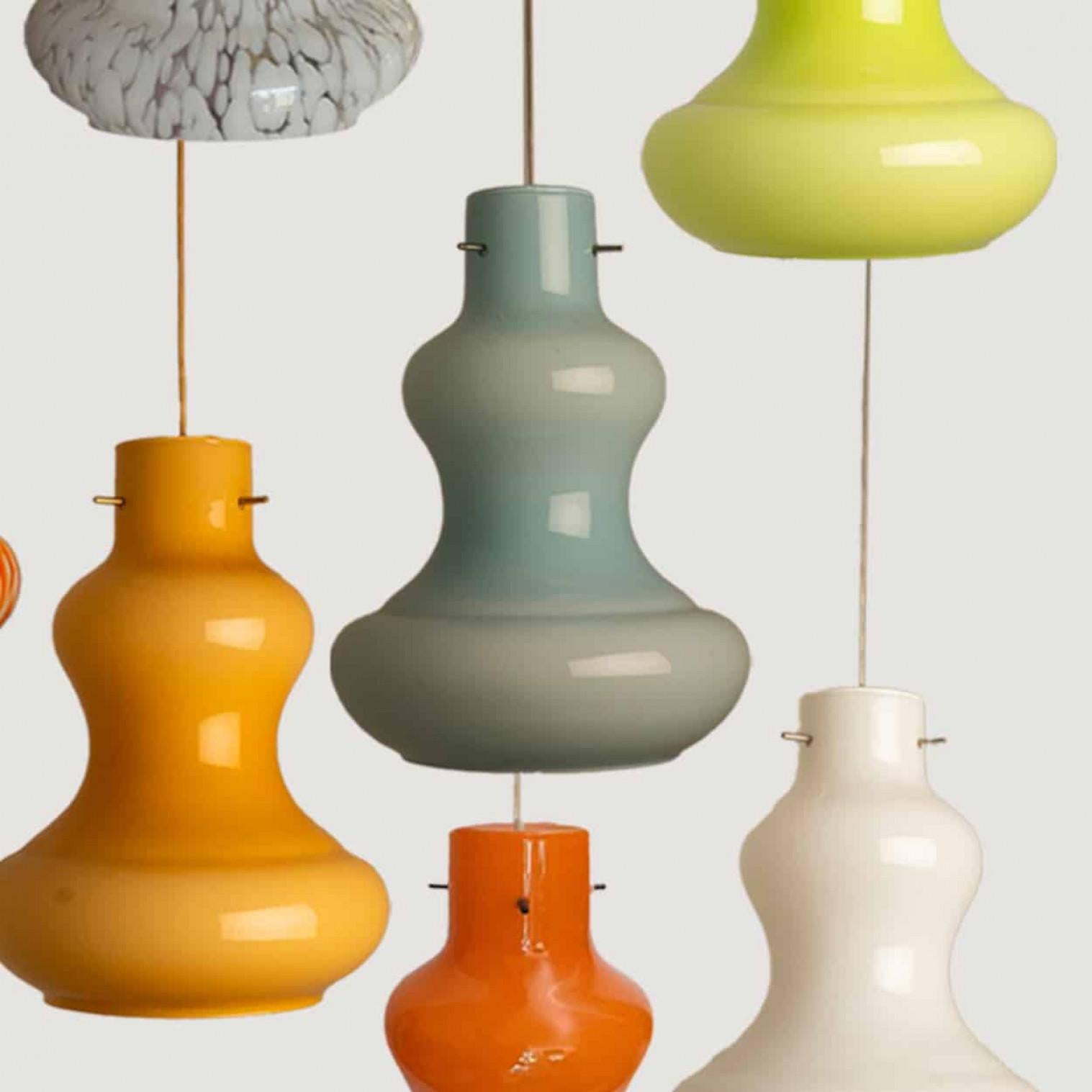 Diverse lampade a sospensione in vetro di Murano di Massimo Vignelli per Venini, 1960 In condizioni buone in vendita a Rijssen, NL