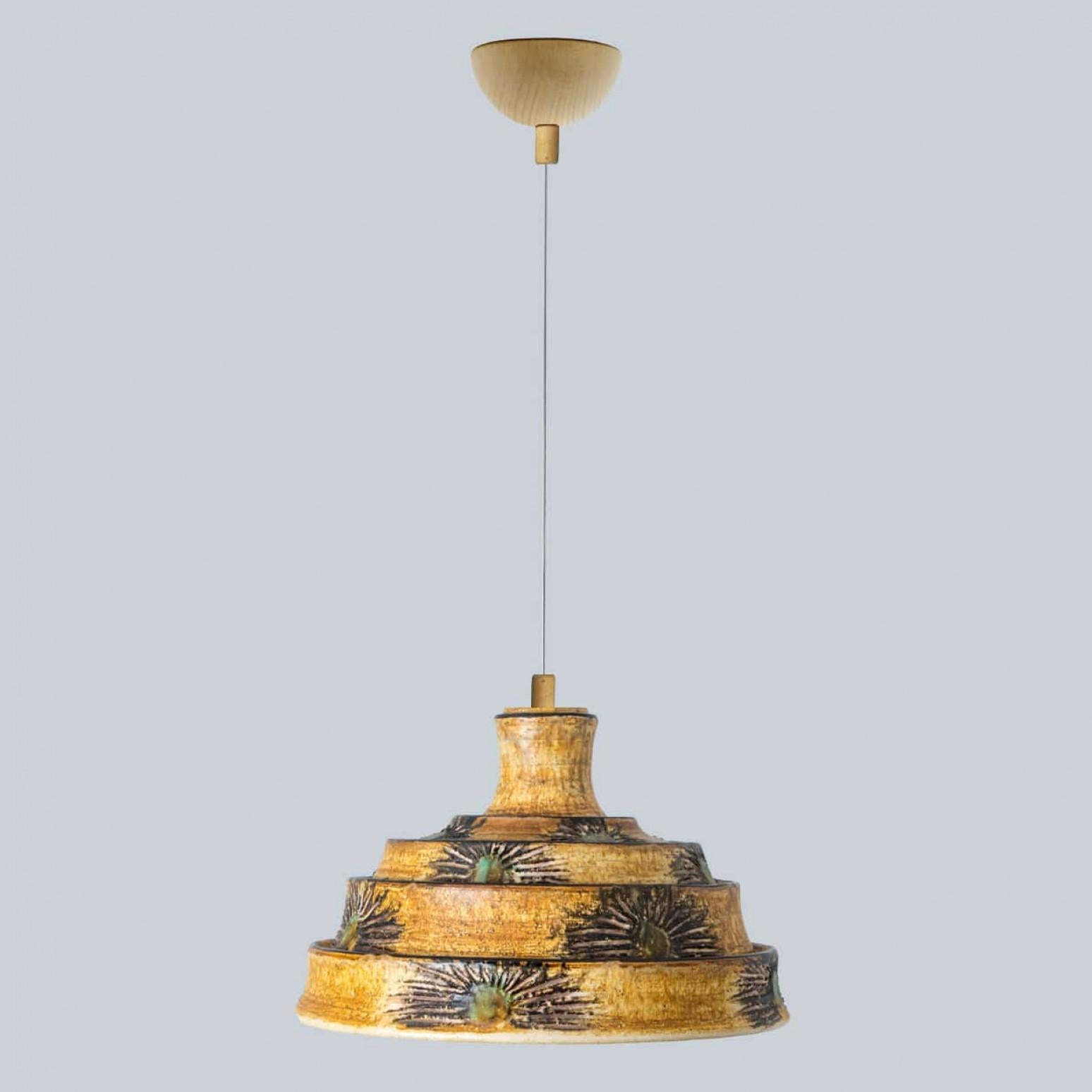 1 di 3 Lampade a sospensione in ceramica blu, Danimarca, 1970 in vendita 4