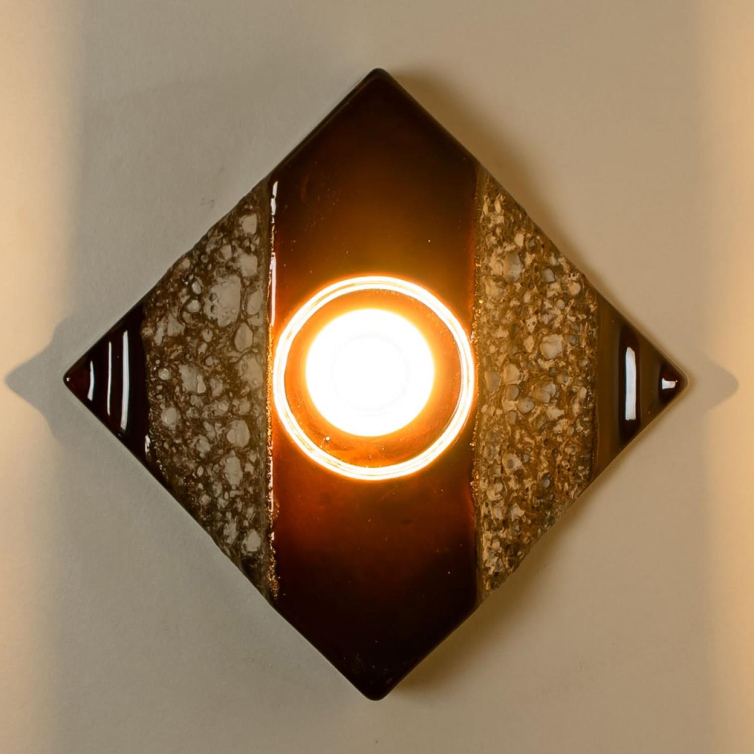 Fine XX secolo 1 dei 3  Applique quadrate in ceramica a righe scure, Germania, 1970 in vendita