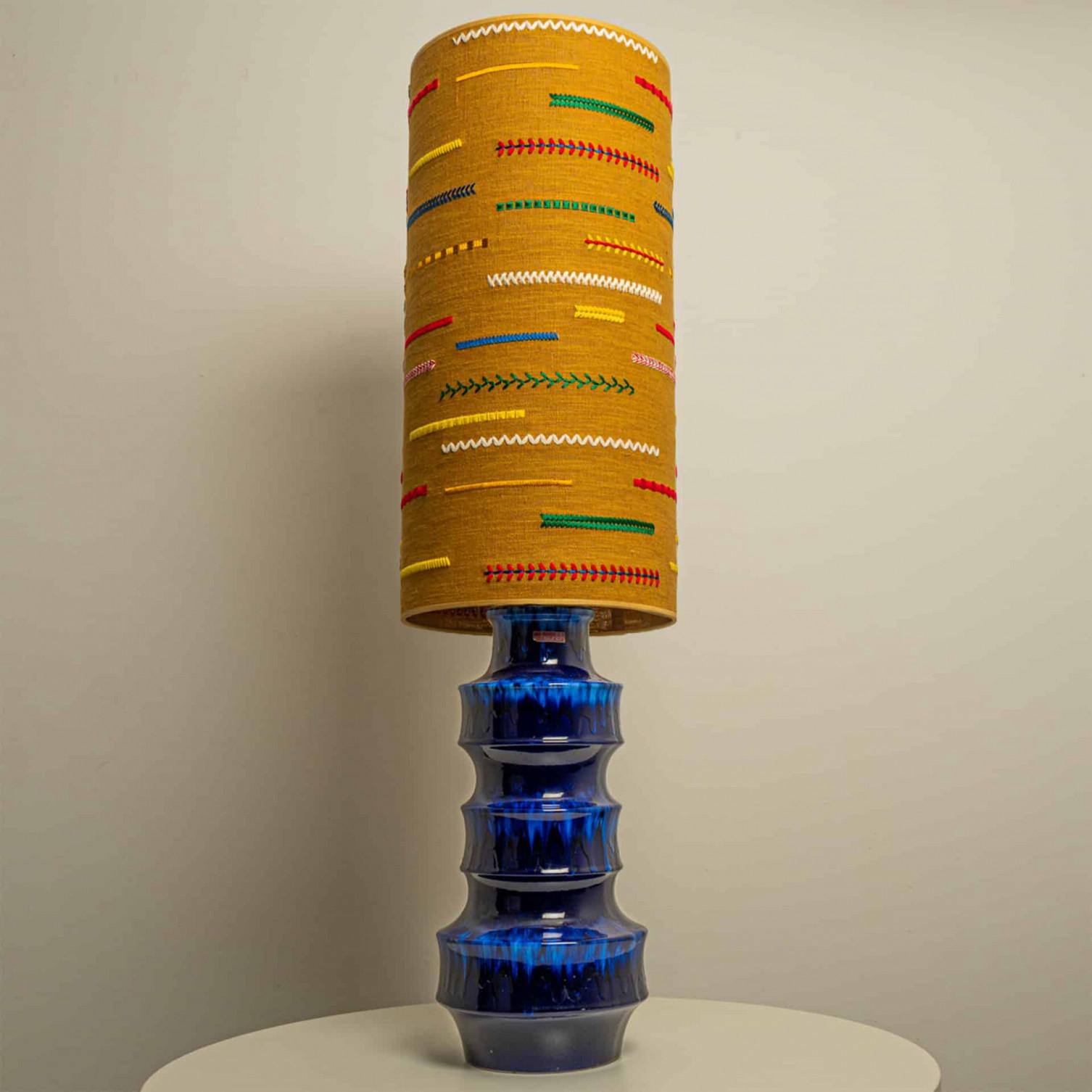 A rare ceramic table lamp, Germany 1970s. Sculptural piece, made of handmade ceramic with a new custom made matching lamp shade by René Houben.

The lamp is in perfect vintage condition. The lamp is offered with new shade, we offer more shades from