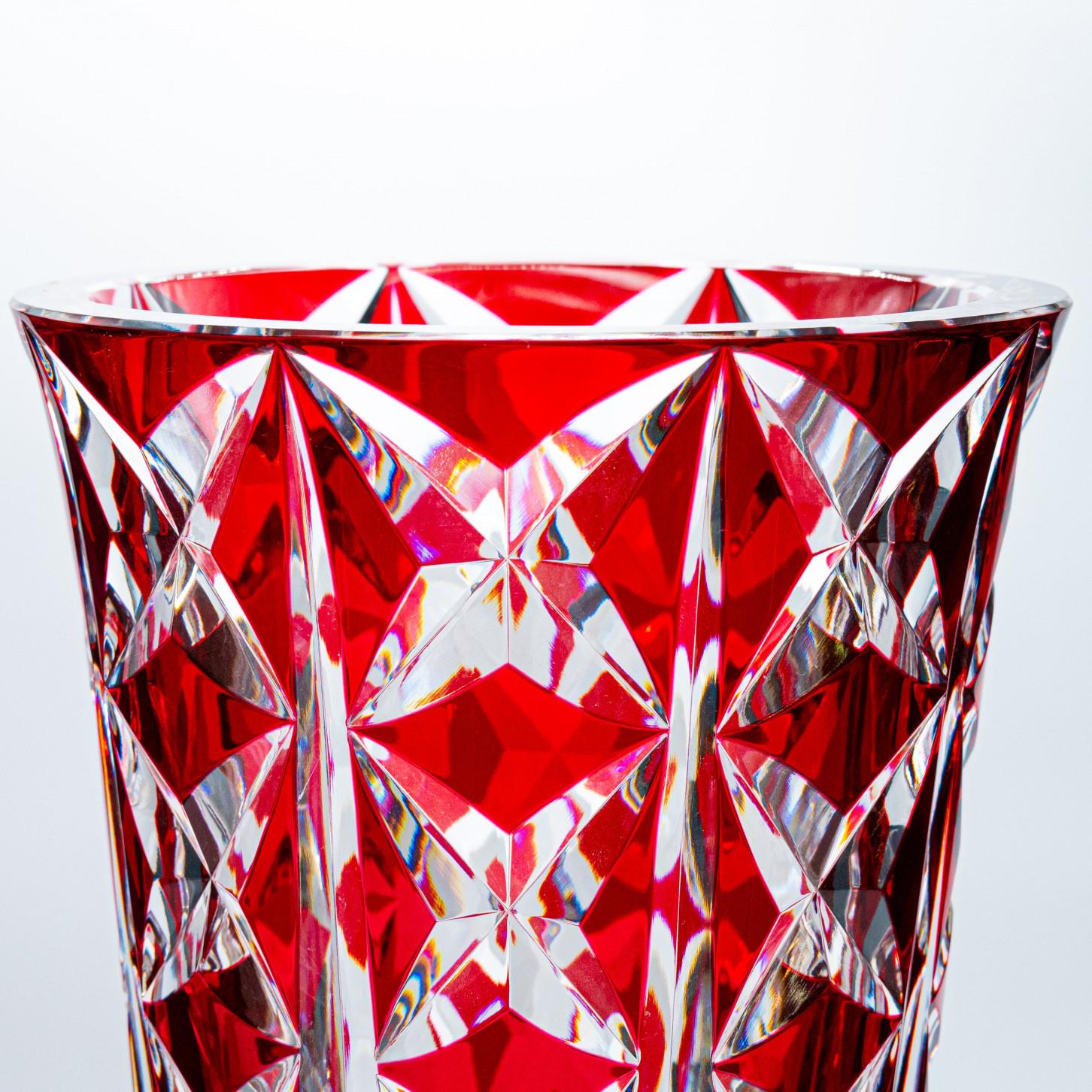 Ensemble XL de grands vases Baccarat et Saint Louis, cristal rouge profond, France en vente 3