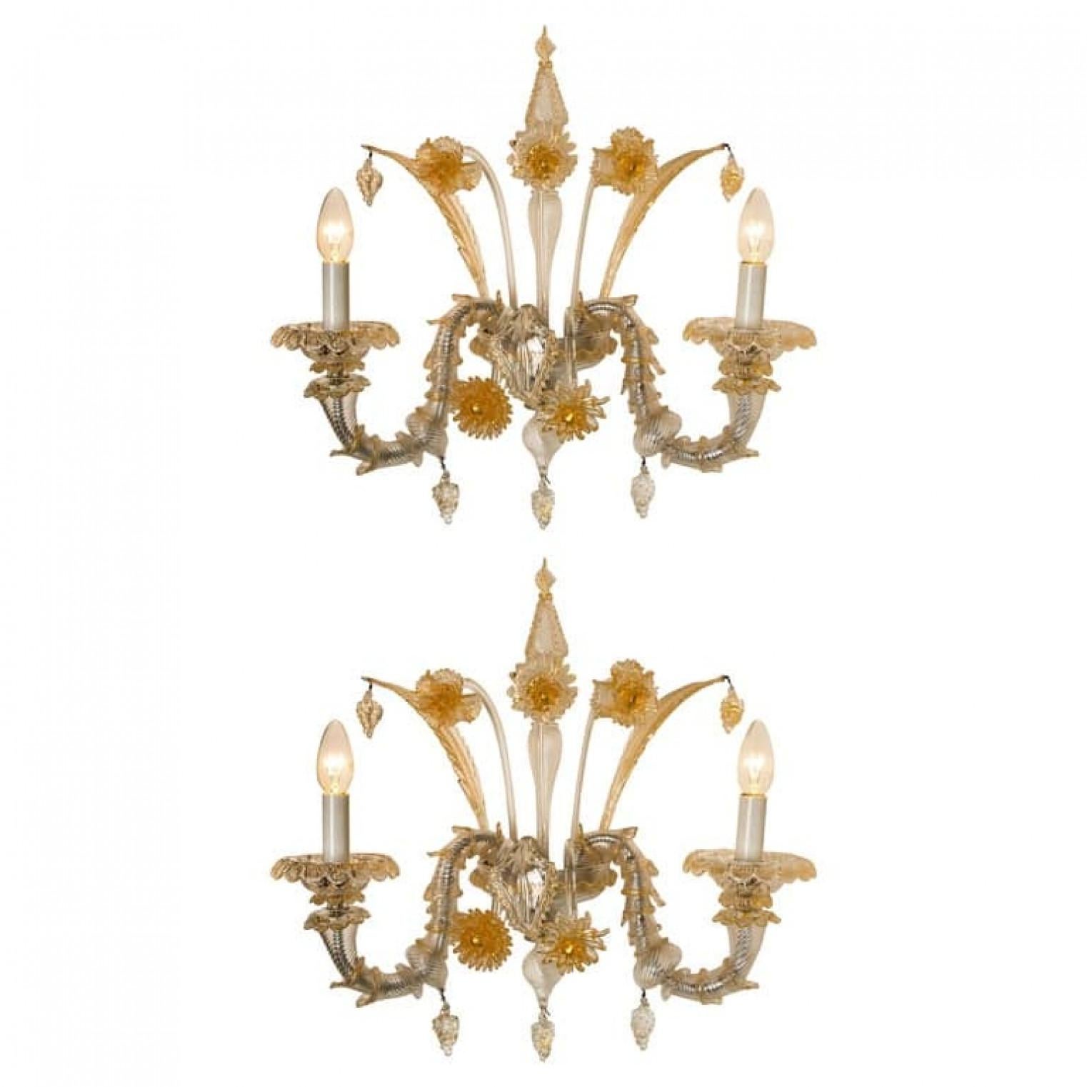 20th Century Pair of Rich Venetian Wall Sconces, Venice, Murano, circa 1960 For Sale