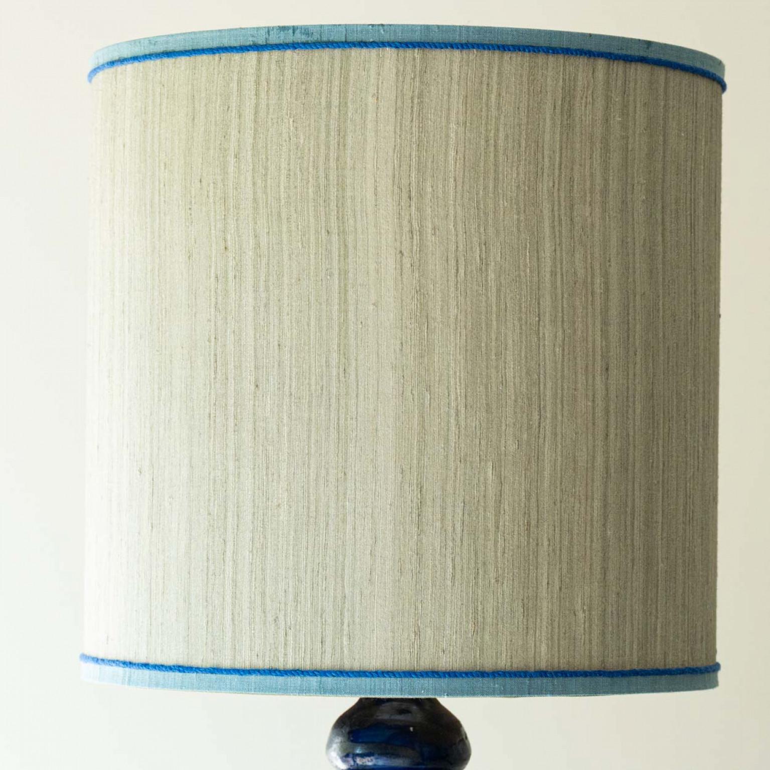 Large Walnut Wood Ceramic Table Lamp, New Lampshade by R. Houben, 1970 In Good Condition For Sale In Rijssen, NL