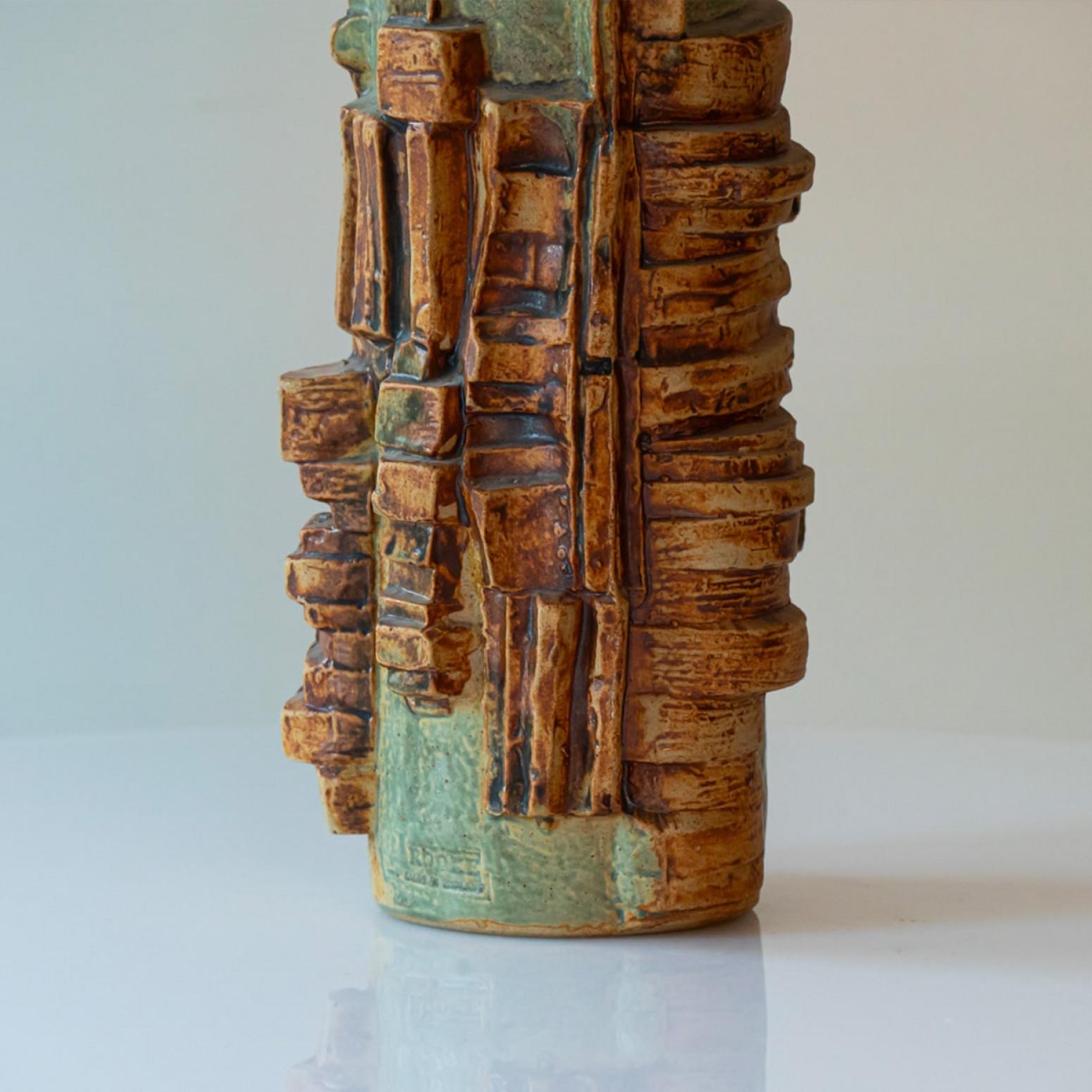 Ceramic Table Lamp by B. Rooke, New Beige Silk Lampshade by R. Houben, 1970 In Good Condition For Sale In Rijssen, NL