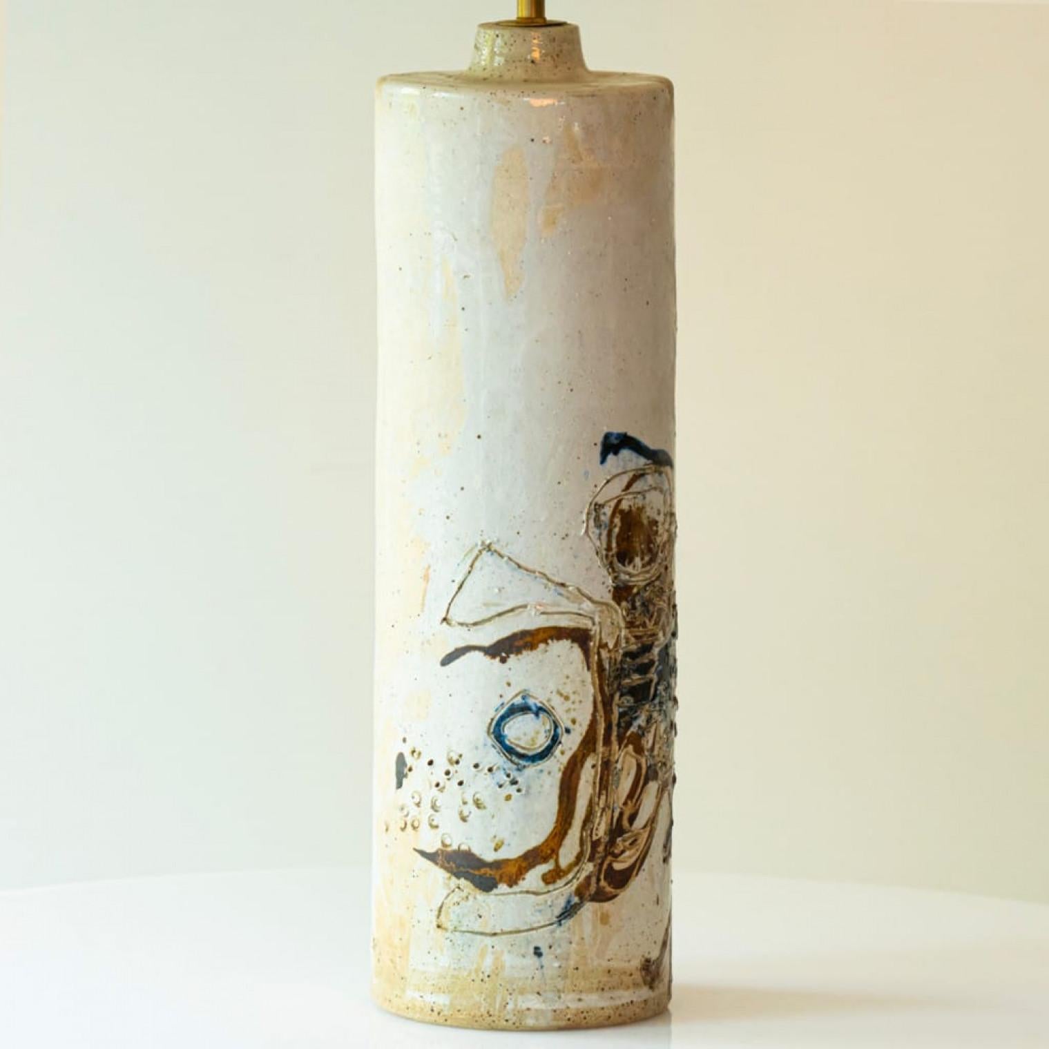 Multicolor Textured Ceramic Floor Table Lamp, Natural Lampshade by R. Houben In Good Condition For Sale In Rijssen, NL