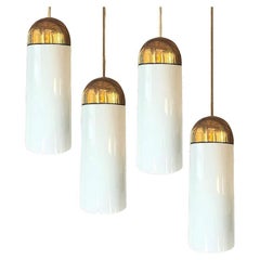 1 delle 6 luci a sospensione XL in vetro opaco e ottone di Limburg, anni '70