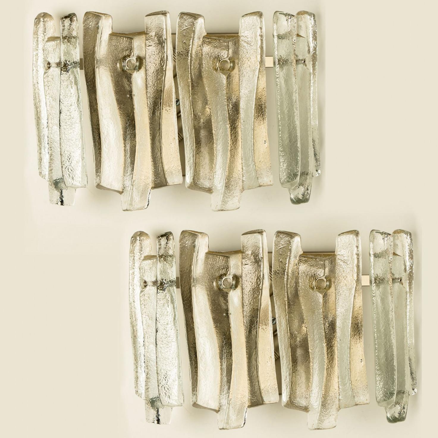 1 of the 4 Textured Ice Glass Chrome Wall Lights  Kalmar, 1970 For Sale 3