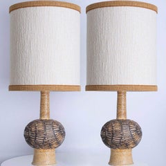 1 delle 2 lampade Axella in ceramica beige-marrone, con paralume personalizzato di R. Houben