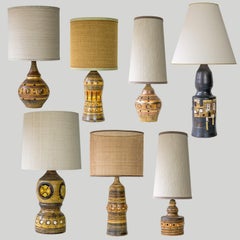 1 des 7 lampes en céramique Georges Pelletier, abat-jour en soie sur mesure par R. Houben