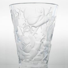 Lalique Vase aus mattiertem Kristall Ispahan Rose, Frankreich