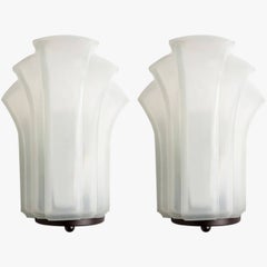 1 de los 3 pares de apliques de concha de cristal de leche de estilo Art Déco, Alemania, 1970